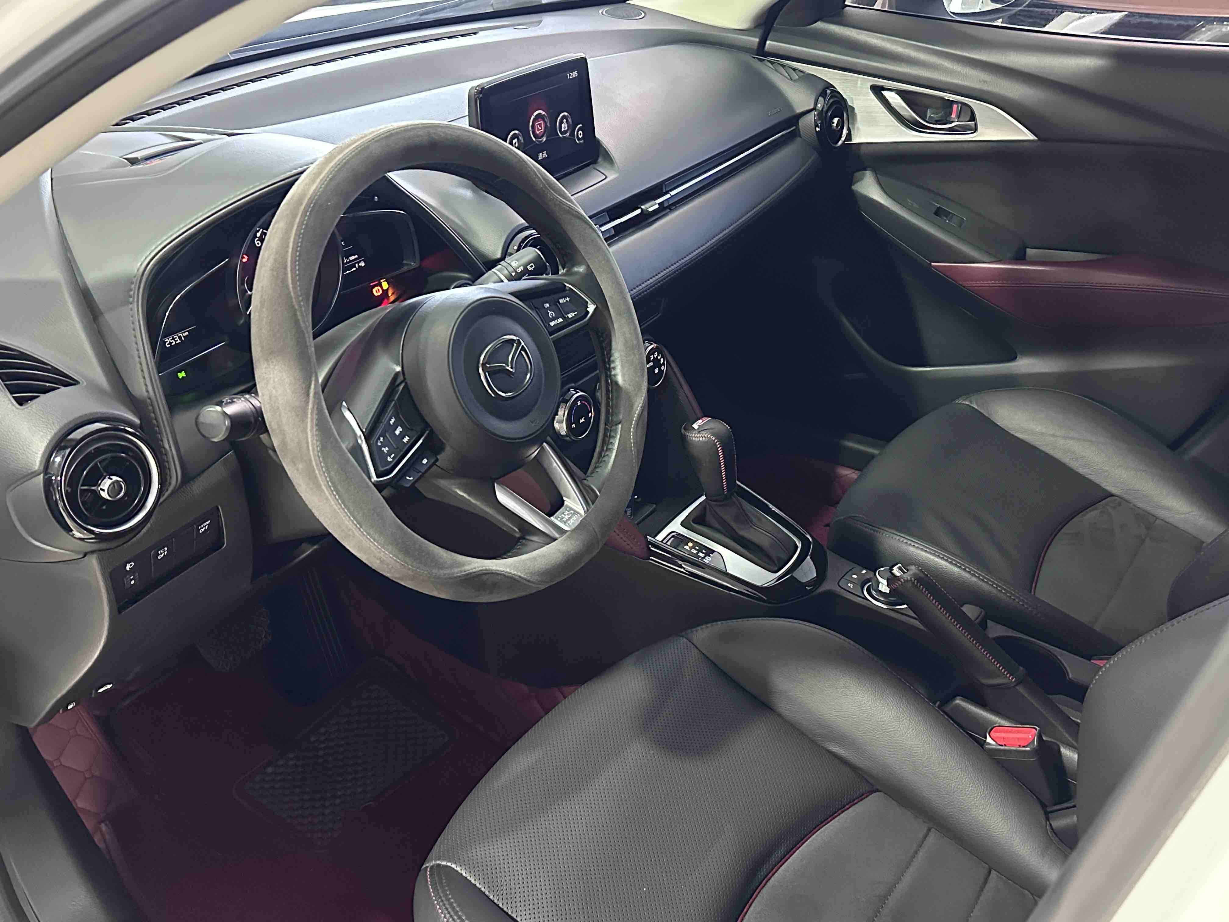 Mazda CX-3 2018 صورة سيارة #9