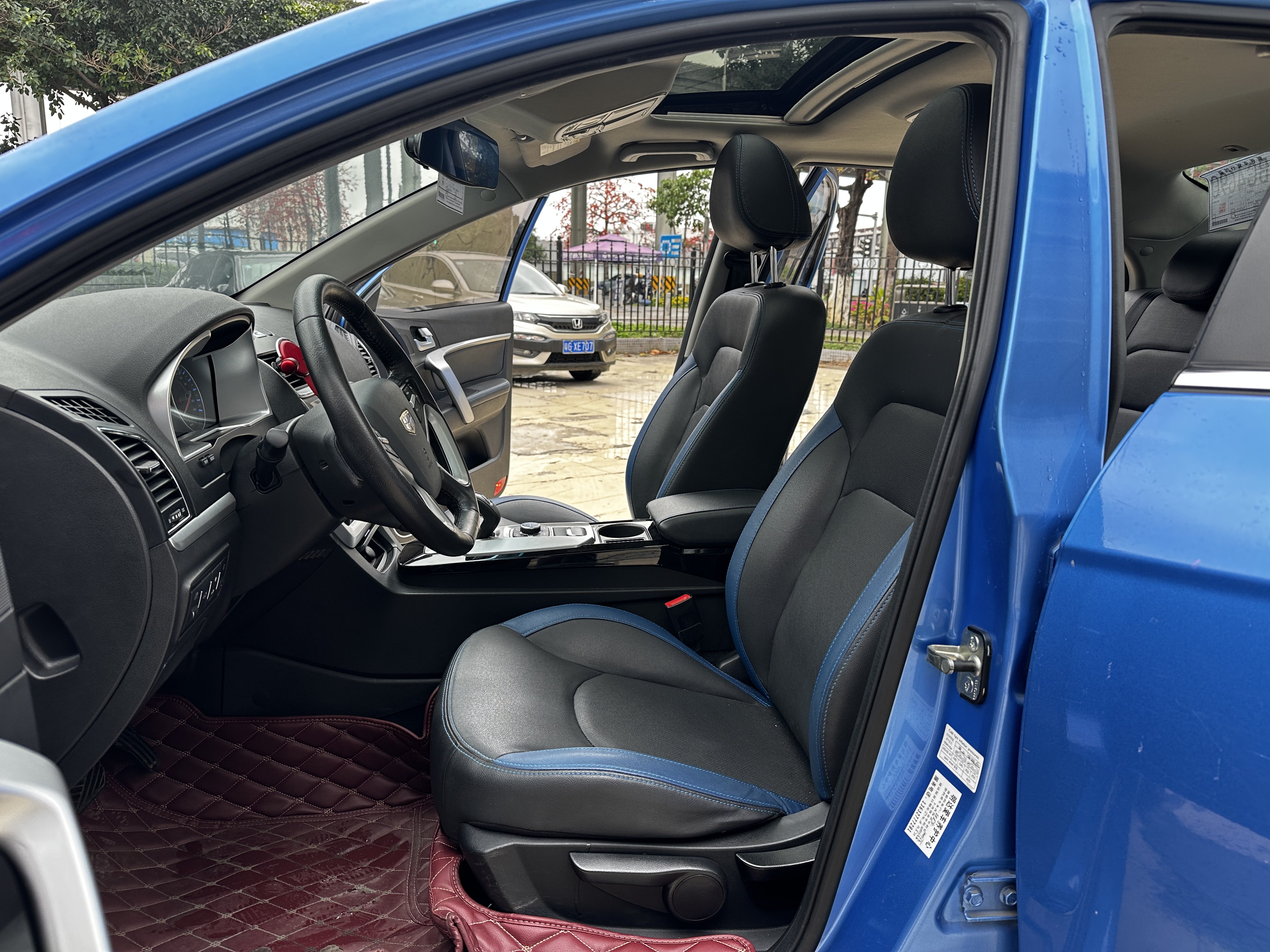 GEELY 2018 #9 GEELY 2018 car image #9