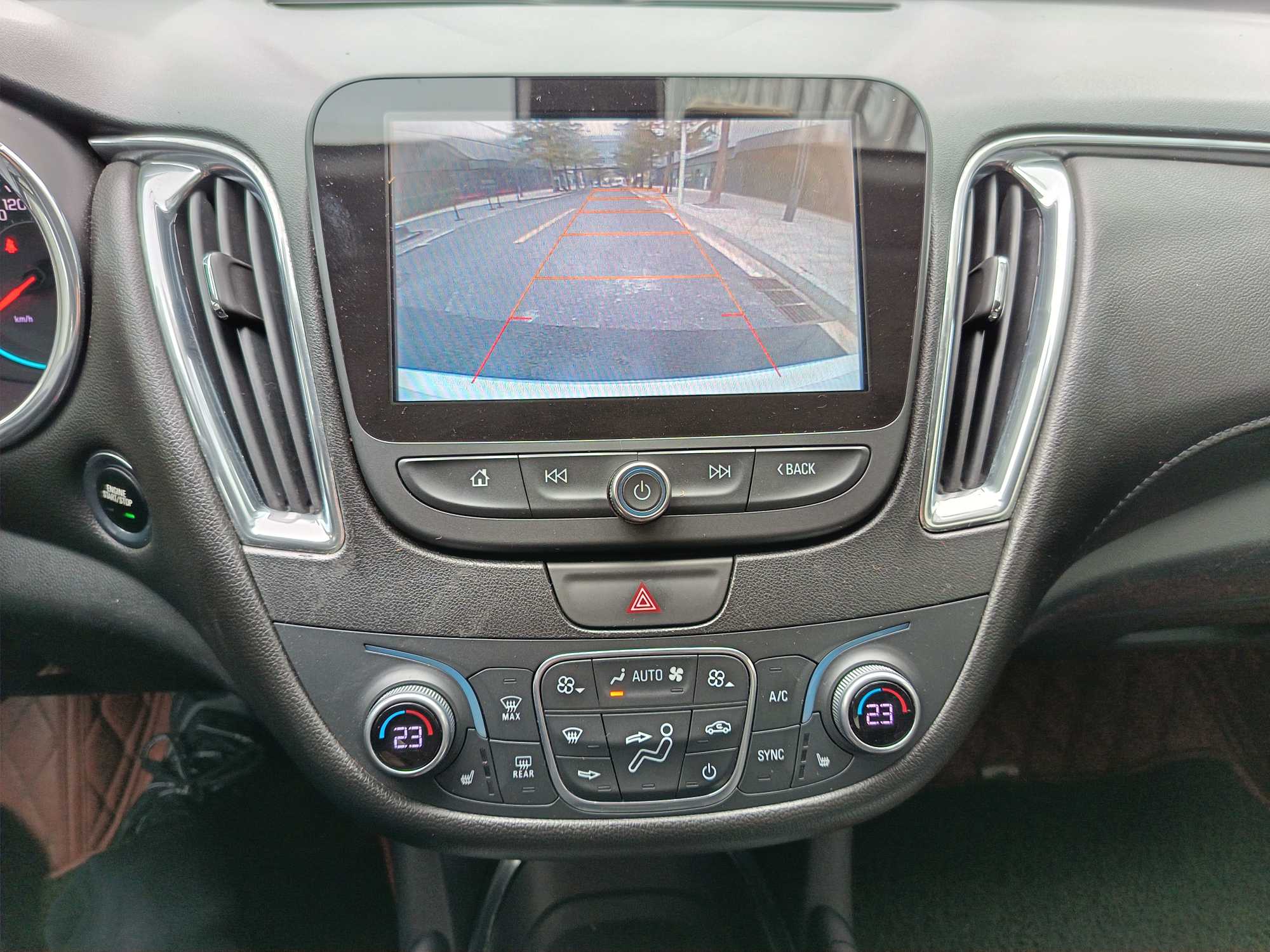 Chevrolet Malibu XL 2016 car image #9
