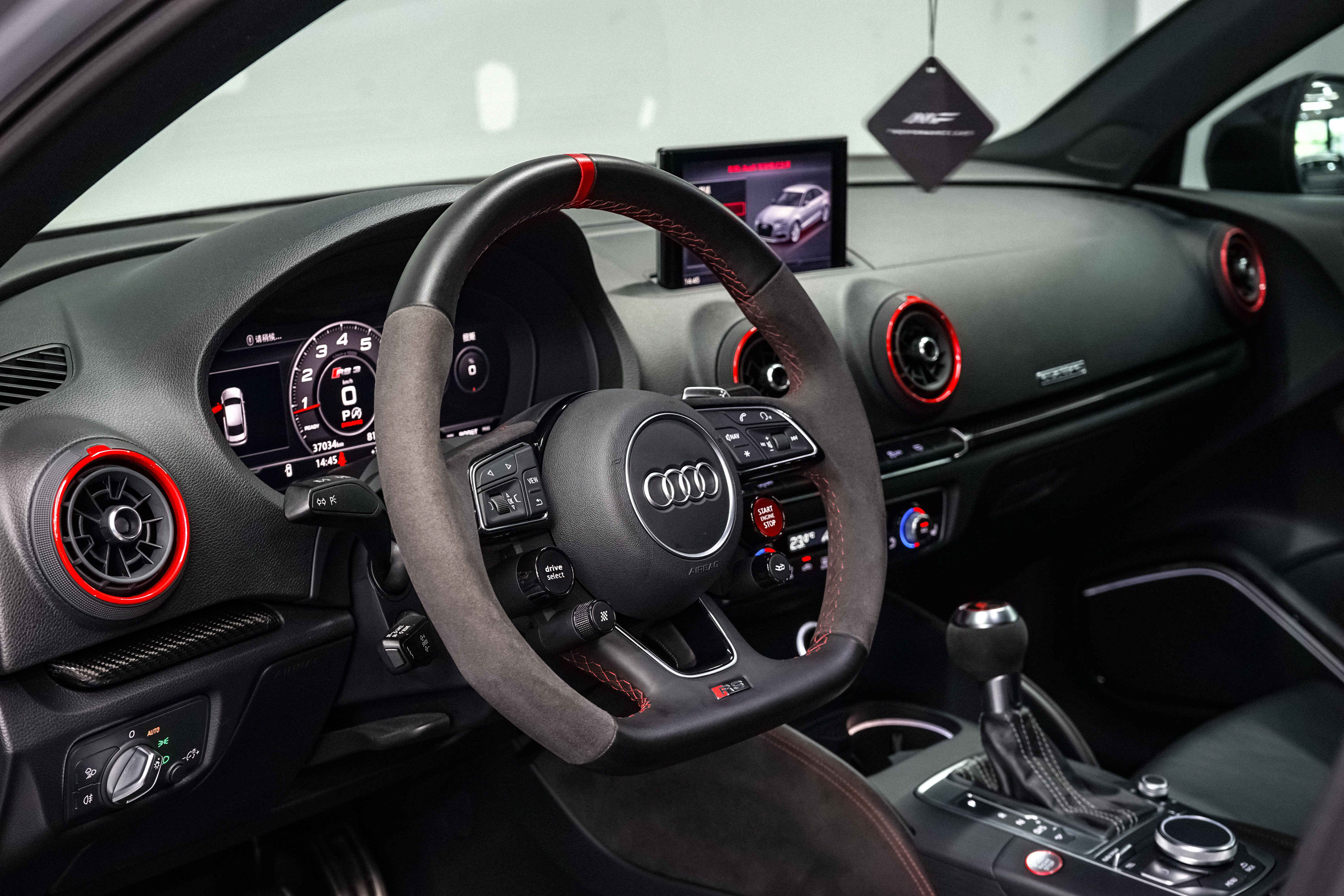 Audi RS 3 2019 car image #9