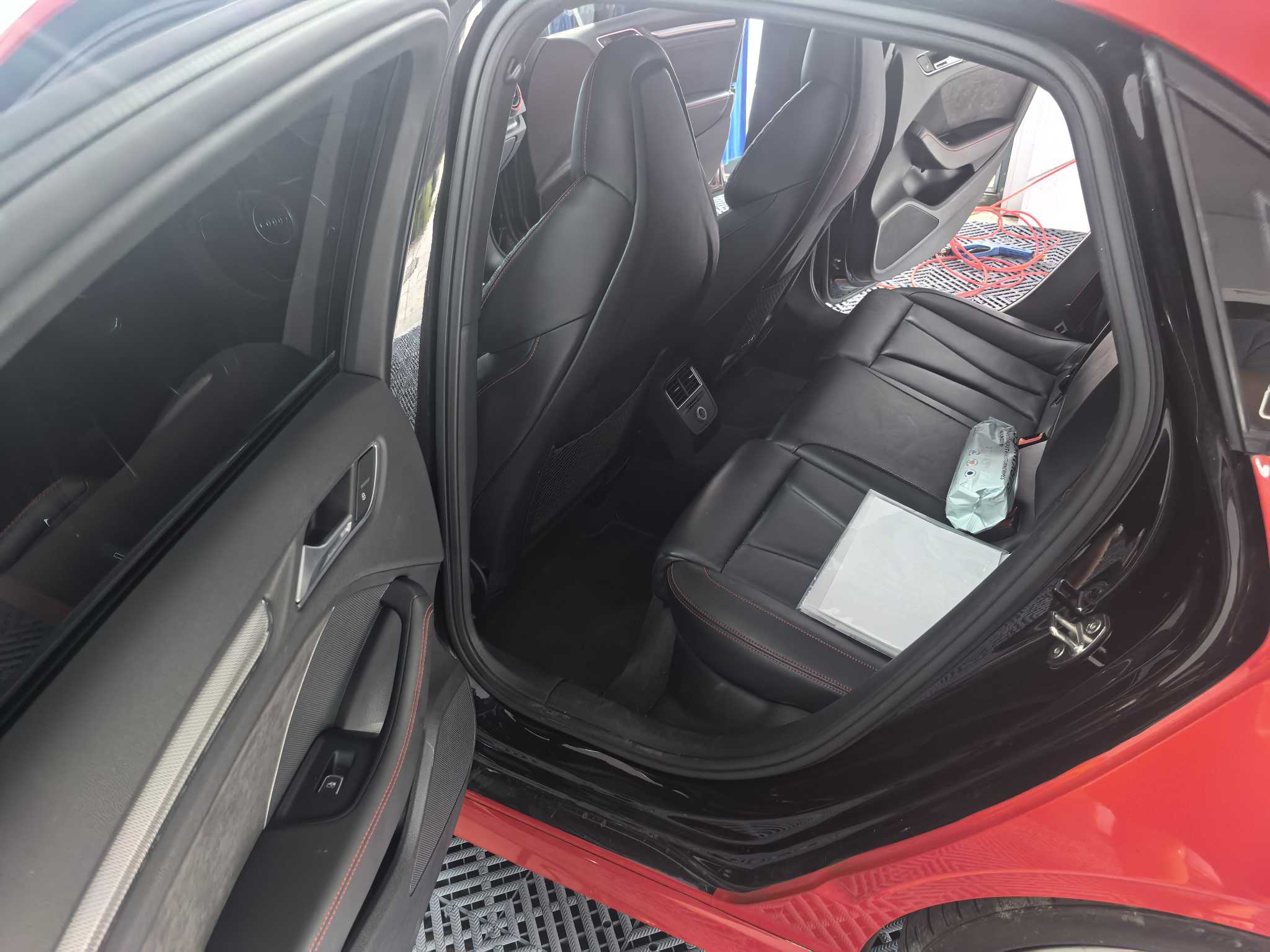 Audi RS 3 2018 car image #9