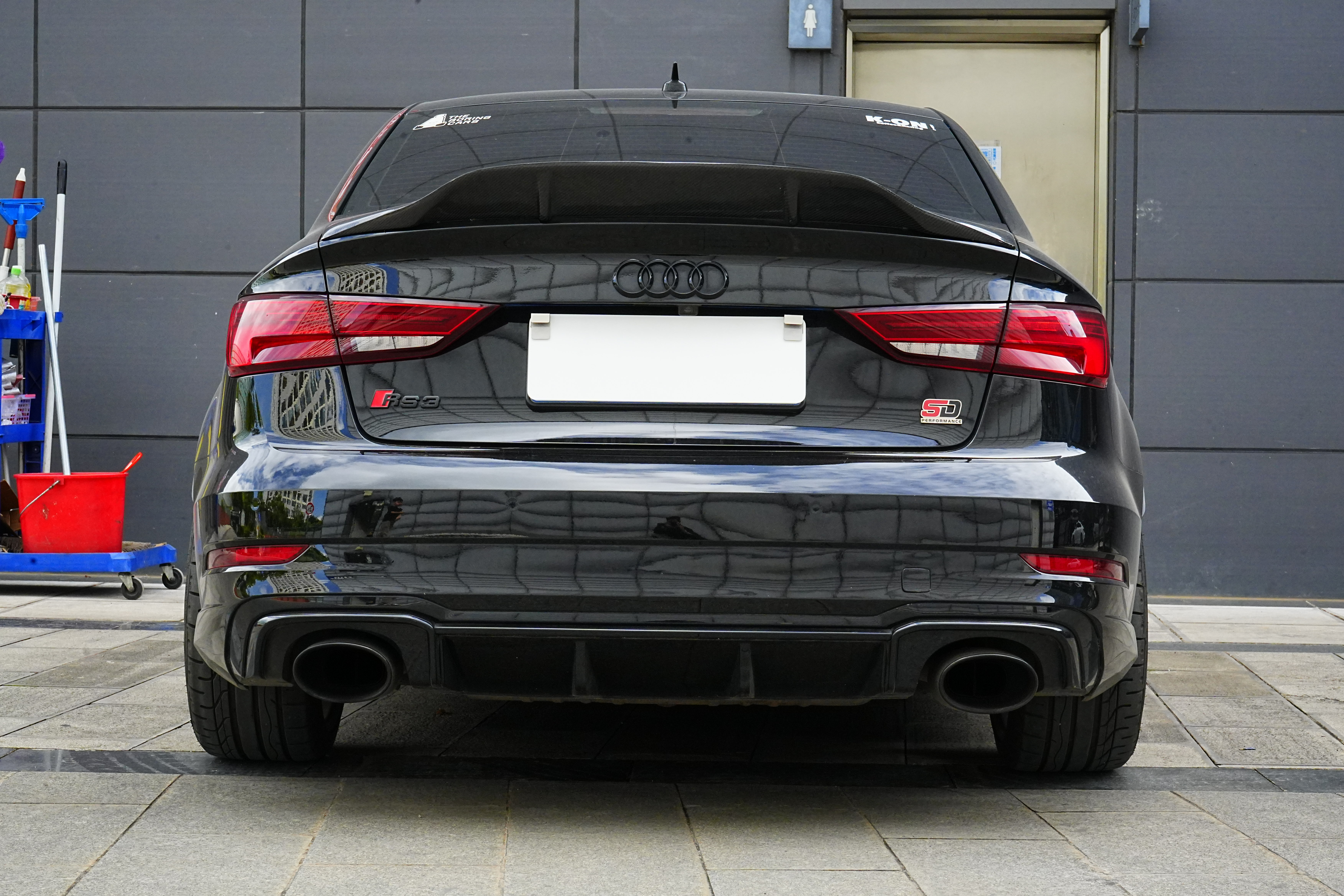 Audi RS 3 2018 car image #9