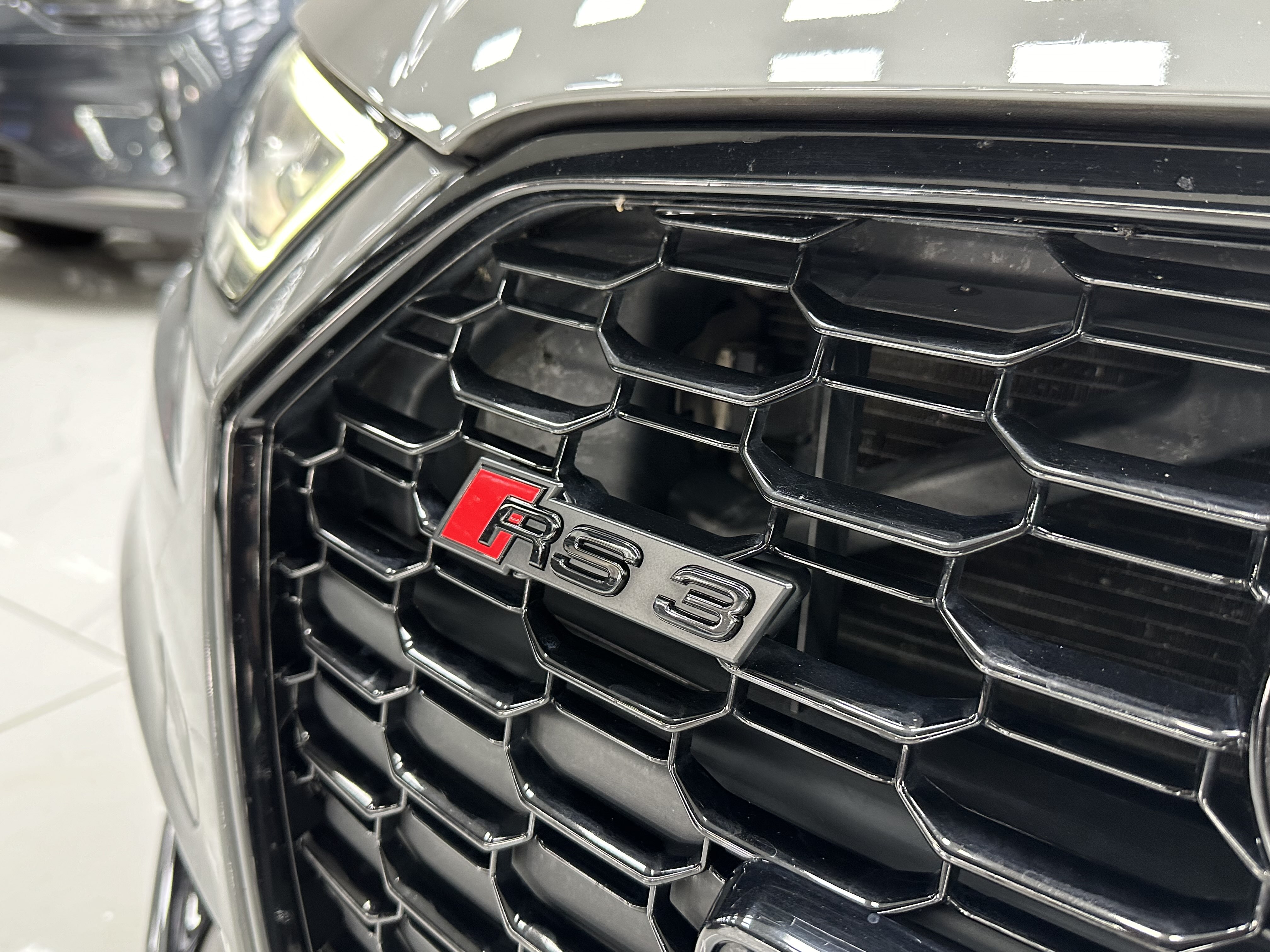 Audi RS 3 2019 #9 Audi RS 3 2019 car image #9