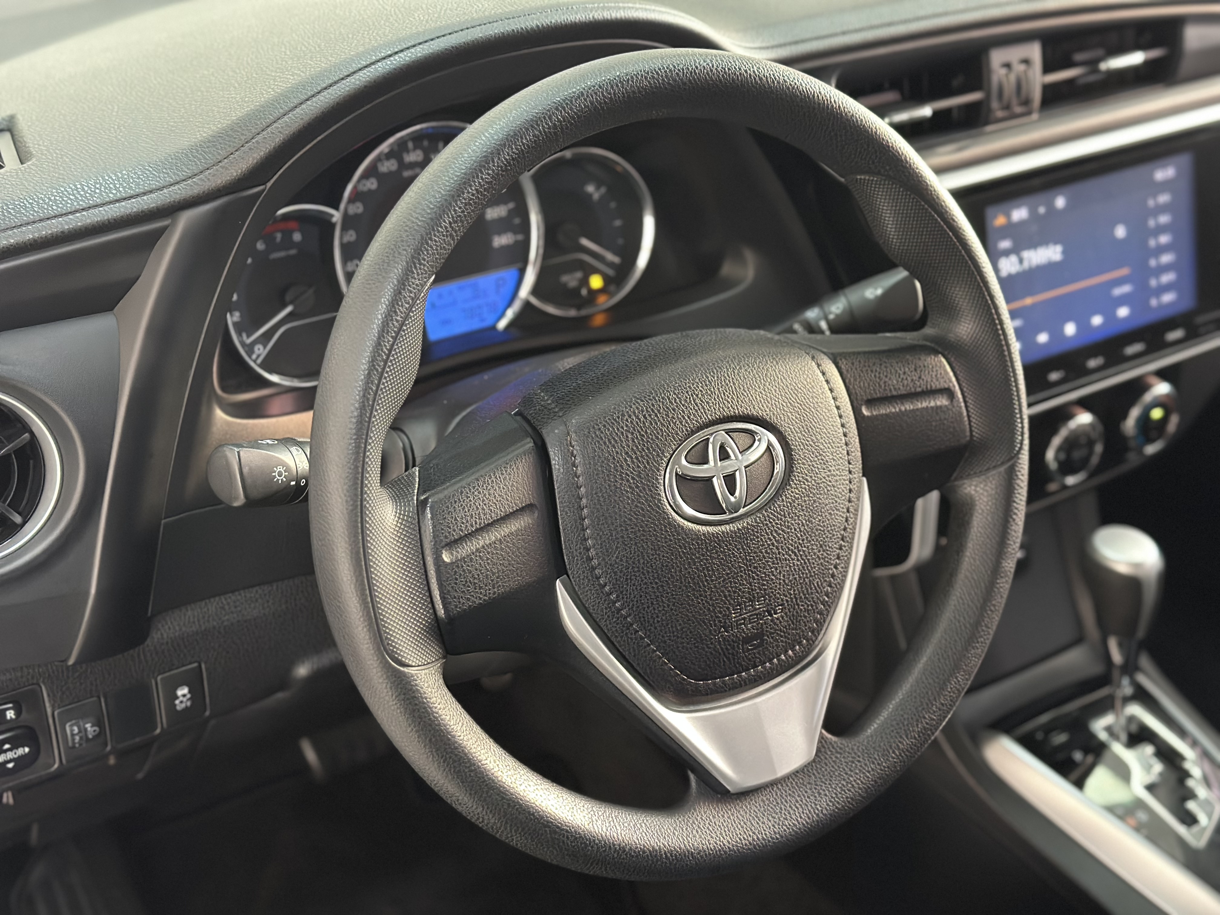 Toyota Corolla 2018 car image #9