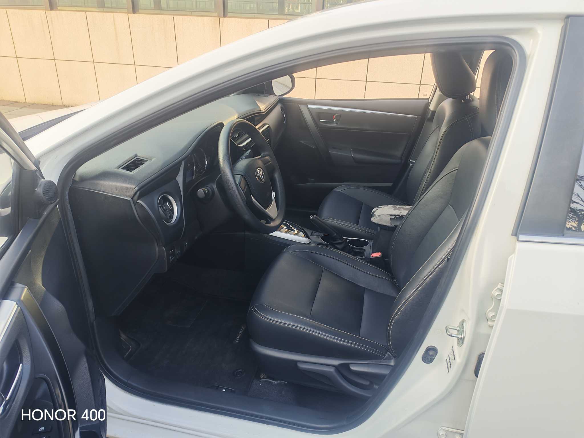 Corolla 2019 car image #9