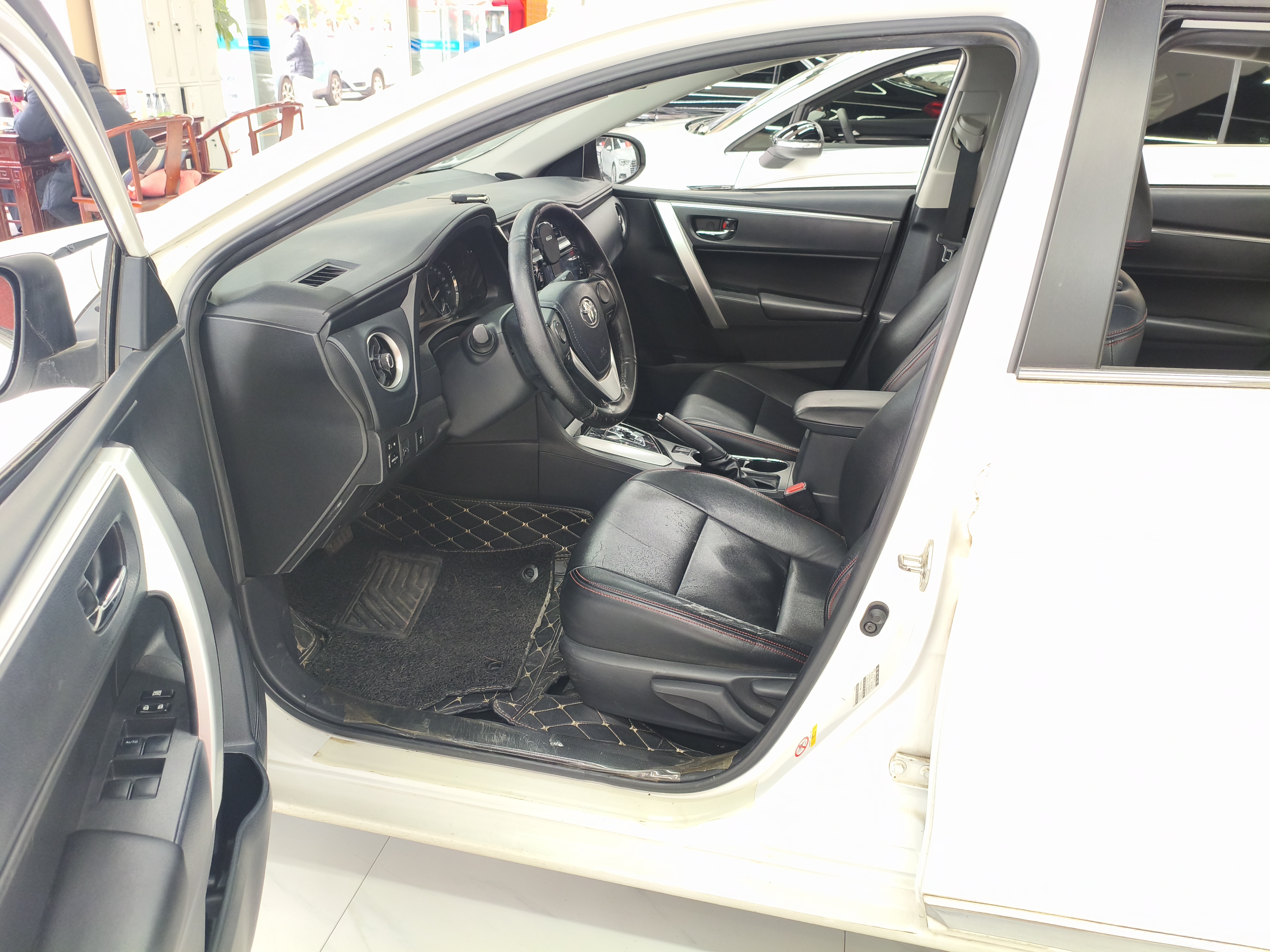 Toyota Corolla 2018 car image #9