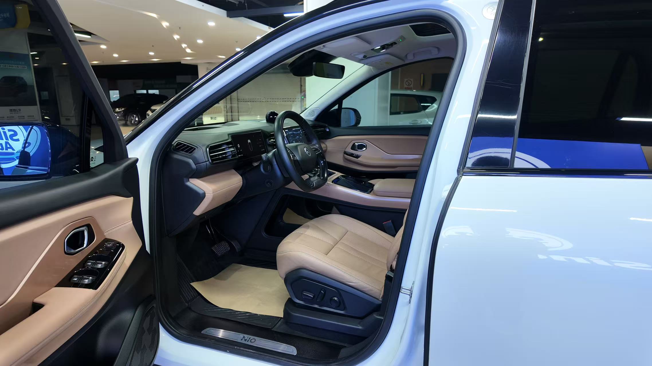 NIO ES8 2018 #9 NIO ES8 2018 car image #9