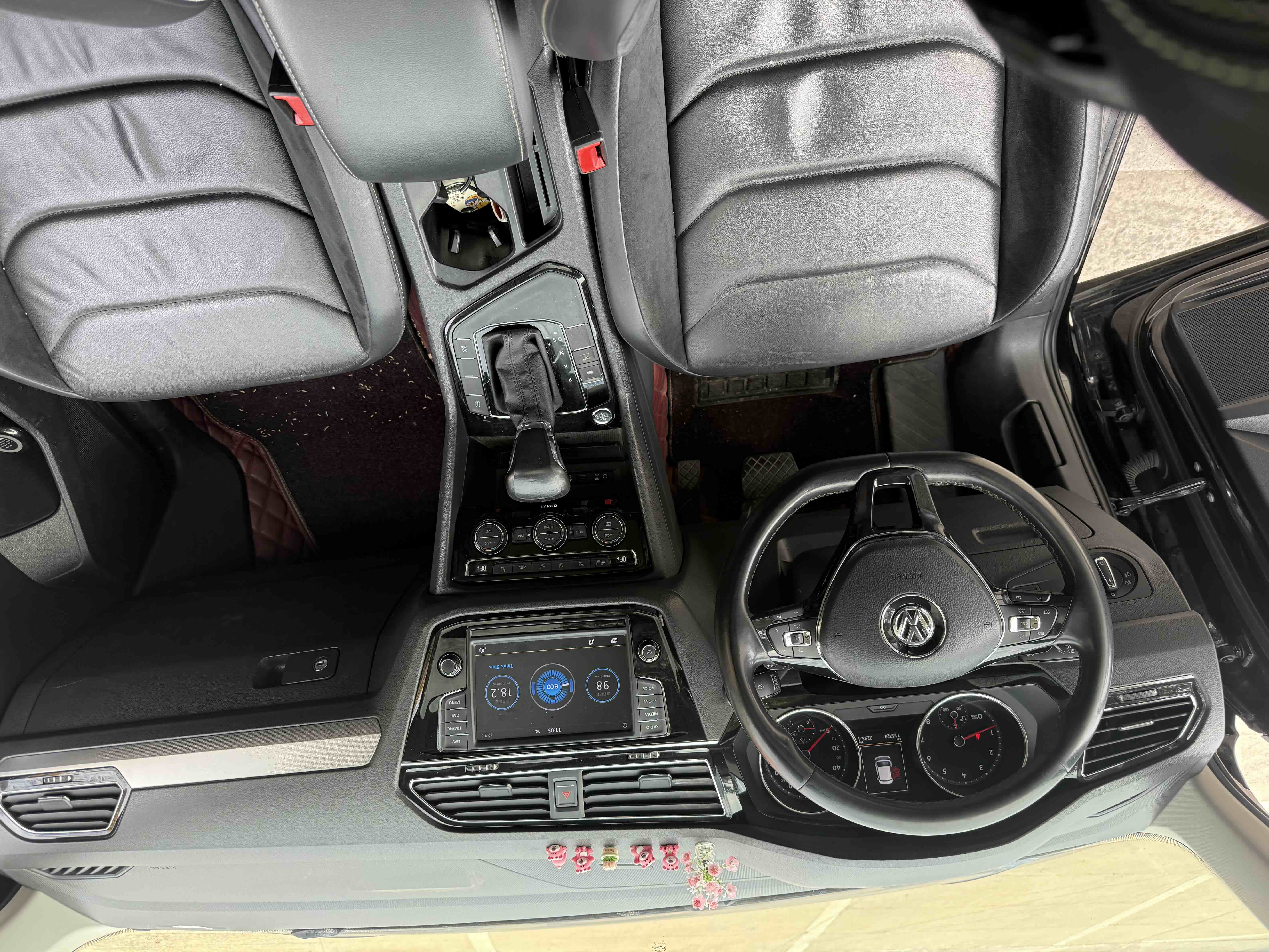 Volkswagen Tiguan L 2018 #9 Volkswagen Tiguan L 2018 car image #9