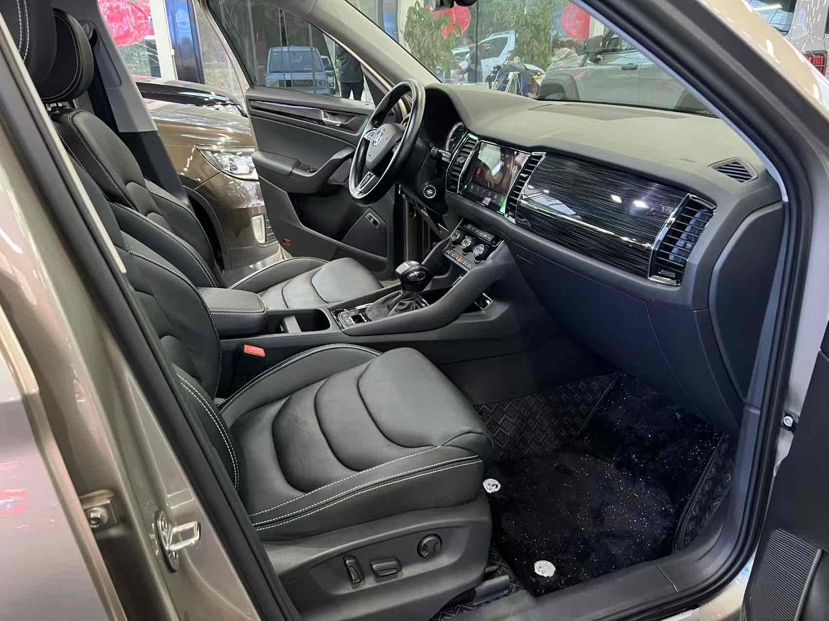 Skoda Kodiaq 2018 imagen de coche #9