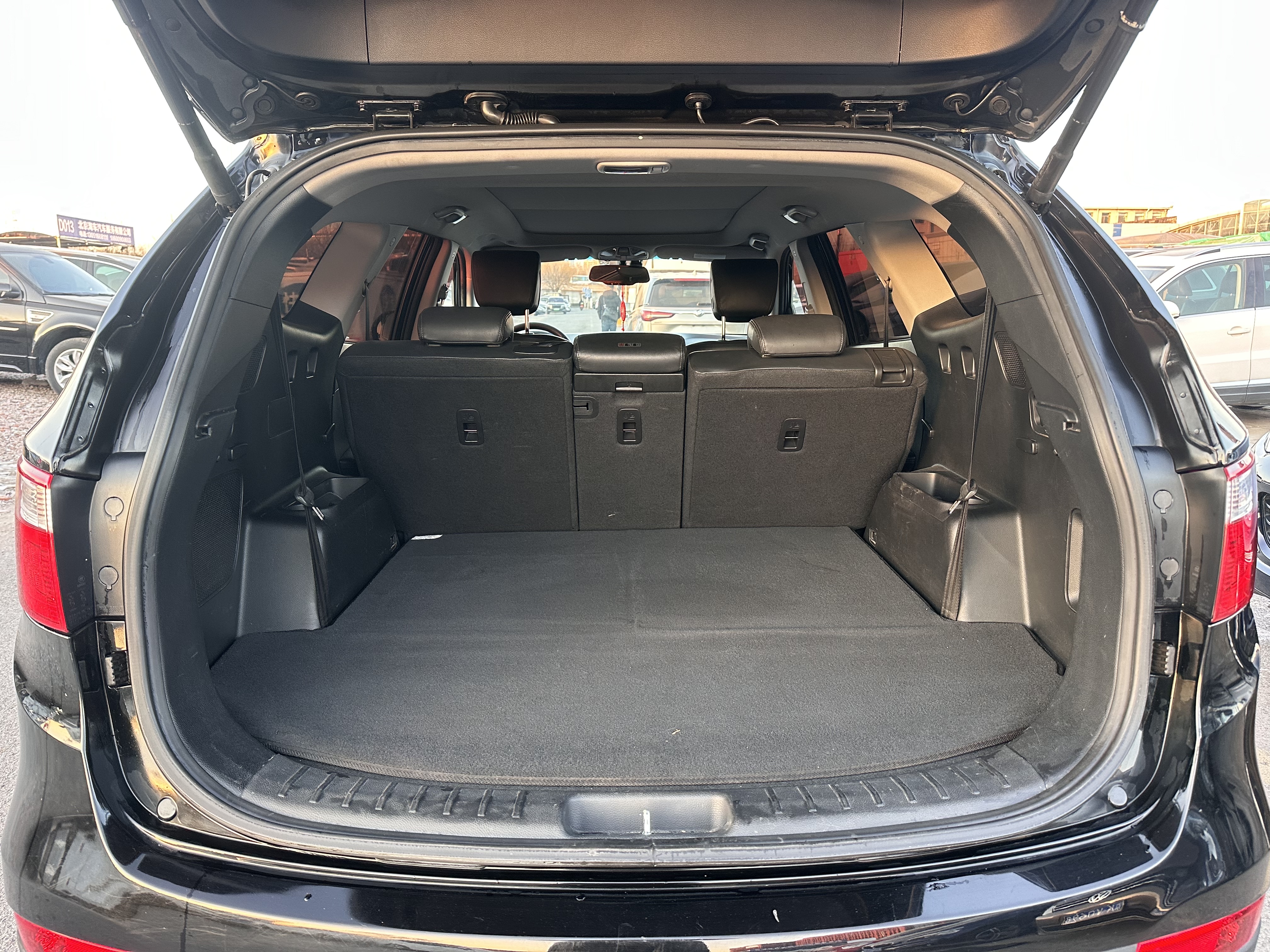 Hyundai Grand Santa Fe 2014 car image #9