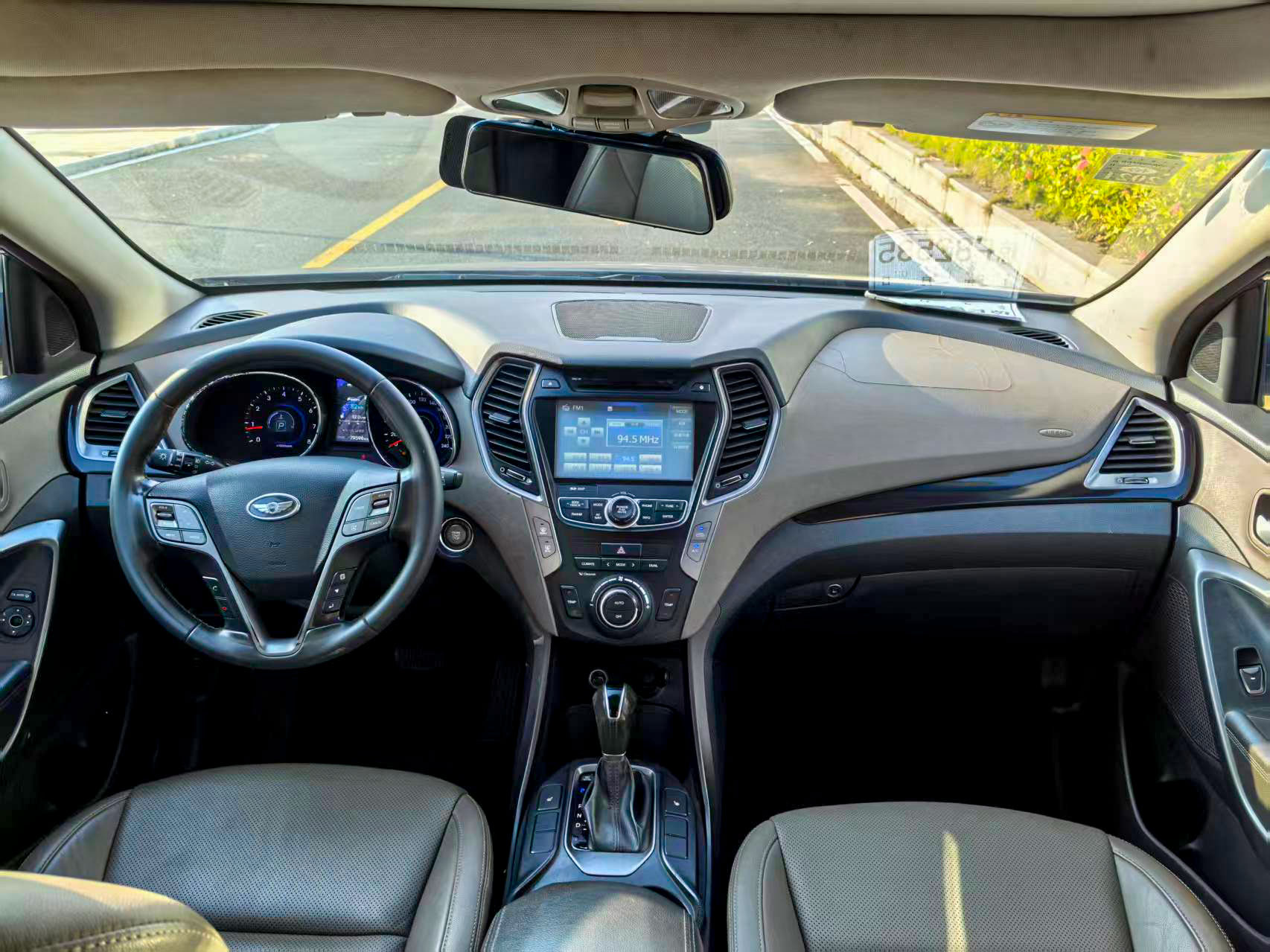 Hyundai Grand Santa Fe 2015 #9 Hyundai Grand Santa Fe 2015 car image #9