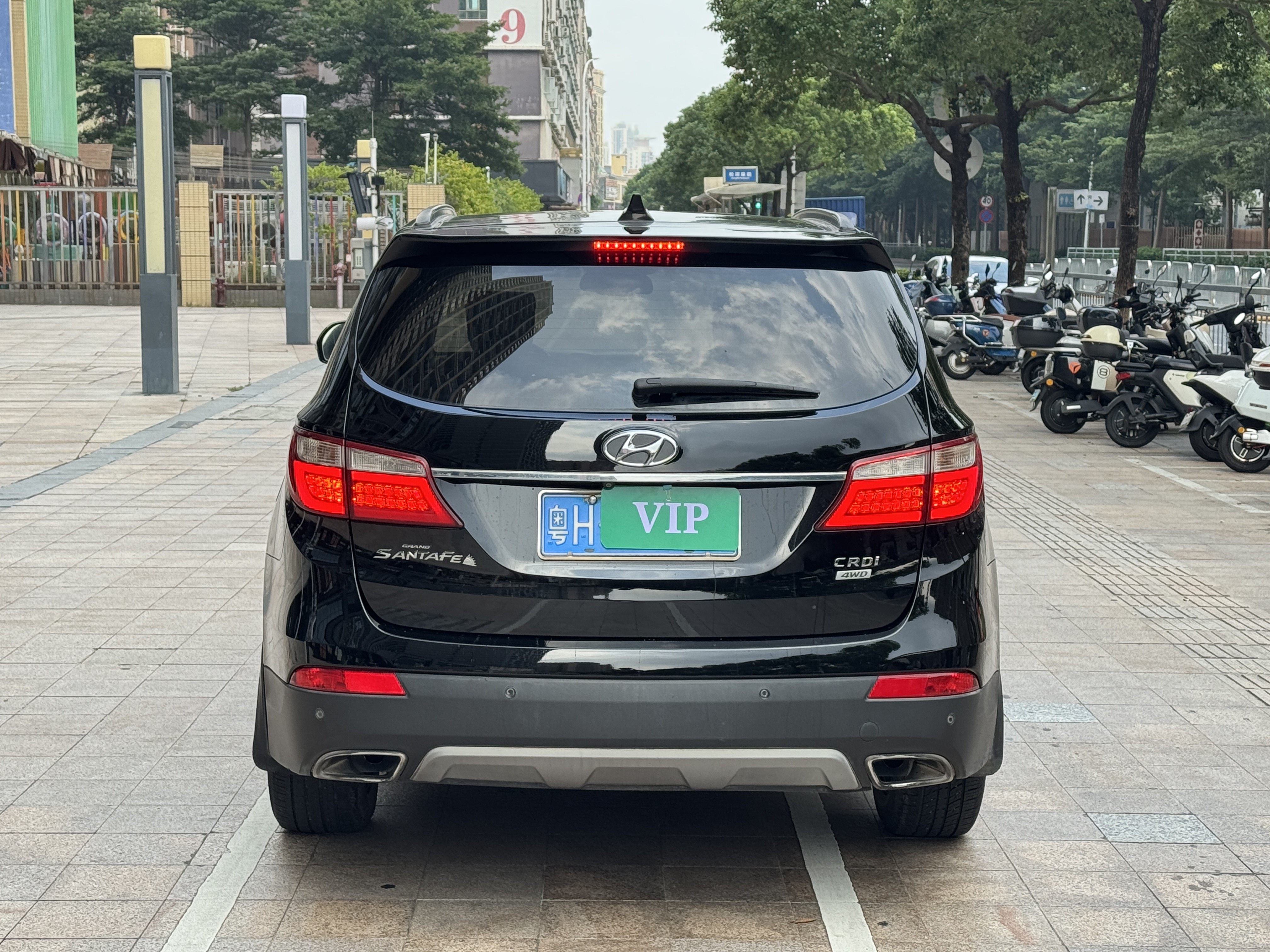 Hyundai Grand Santa Fe 2014 car image #9