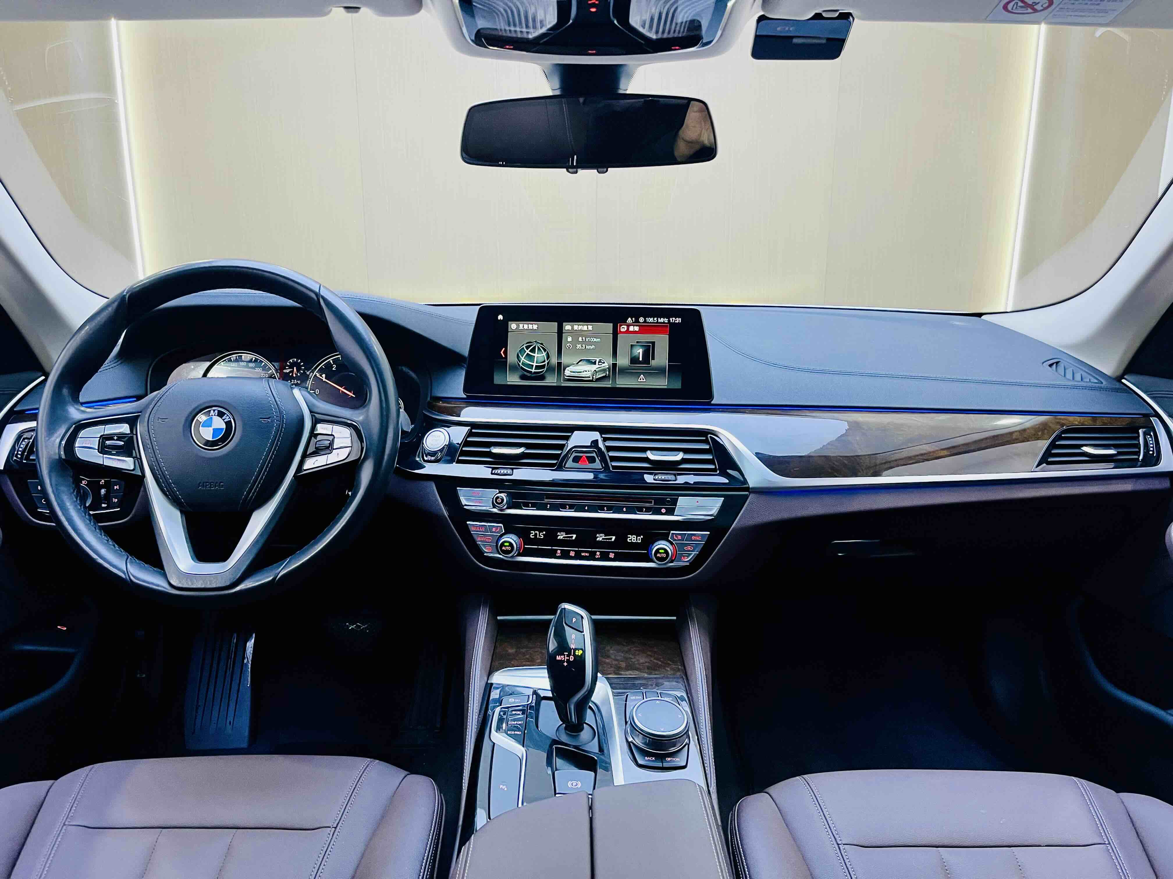 BMW 5 Series 2018 #9 BMW 5 Series 2018 car image #9