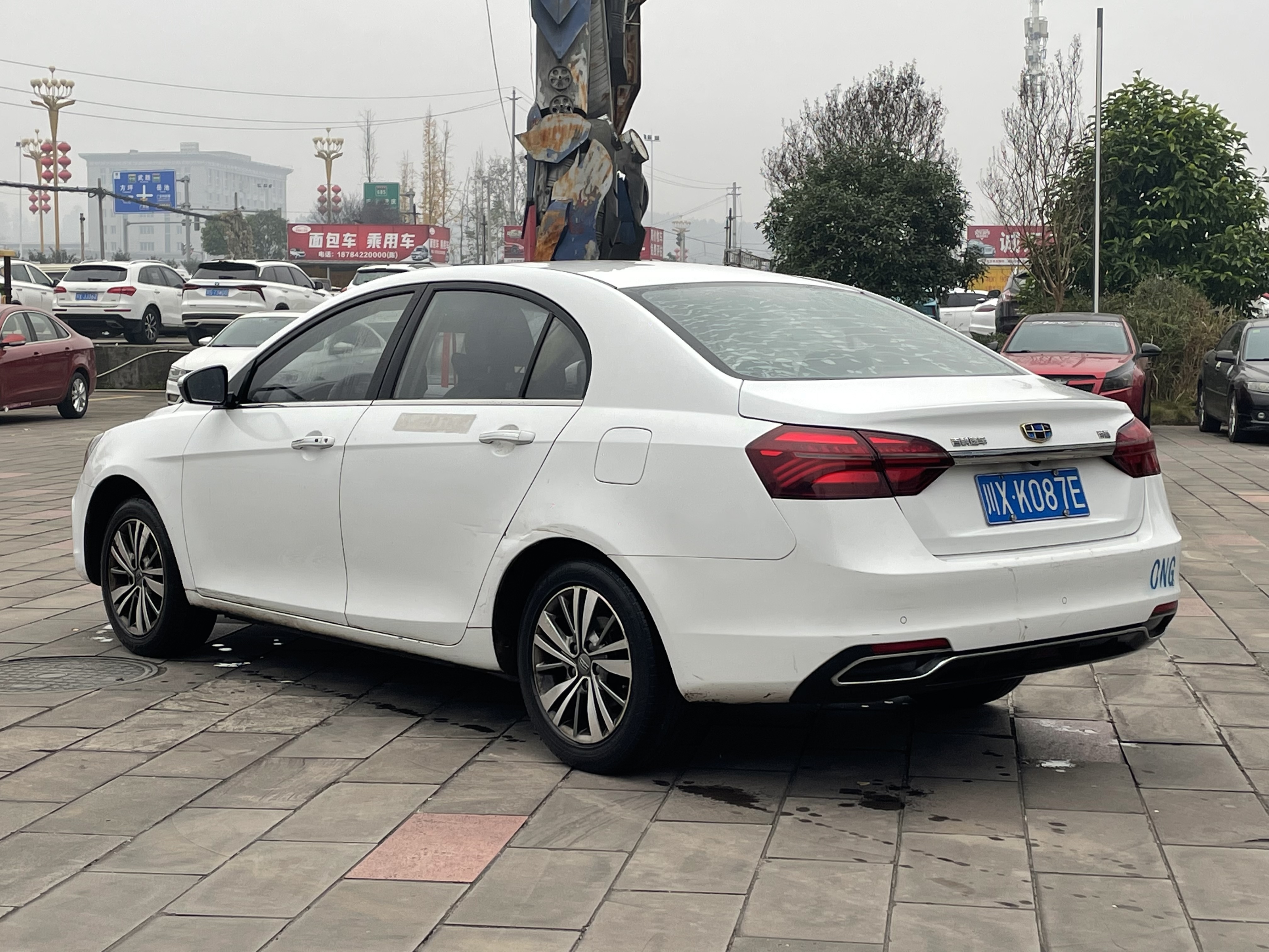 GEELY Emgrand 2019 #9 GEELY Emgrand 2019 car image #9
