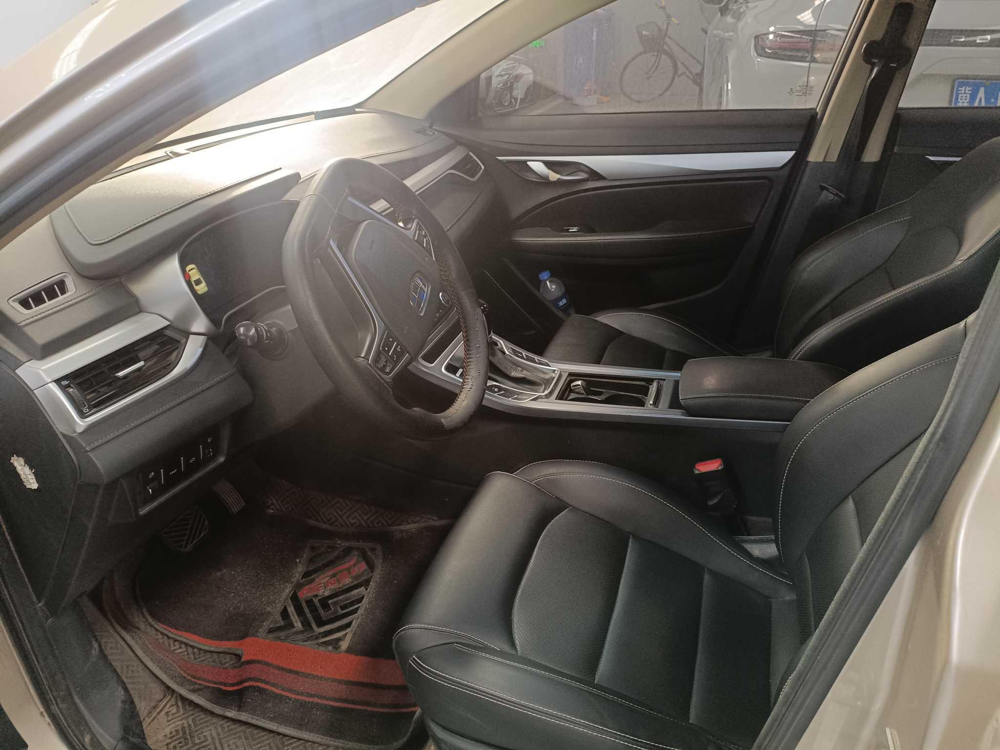Emgrand 2018 #9 Emgrand 2018 car image #9