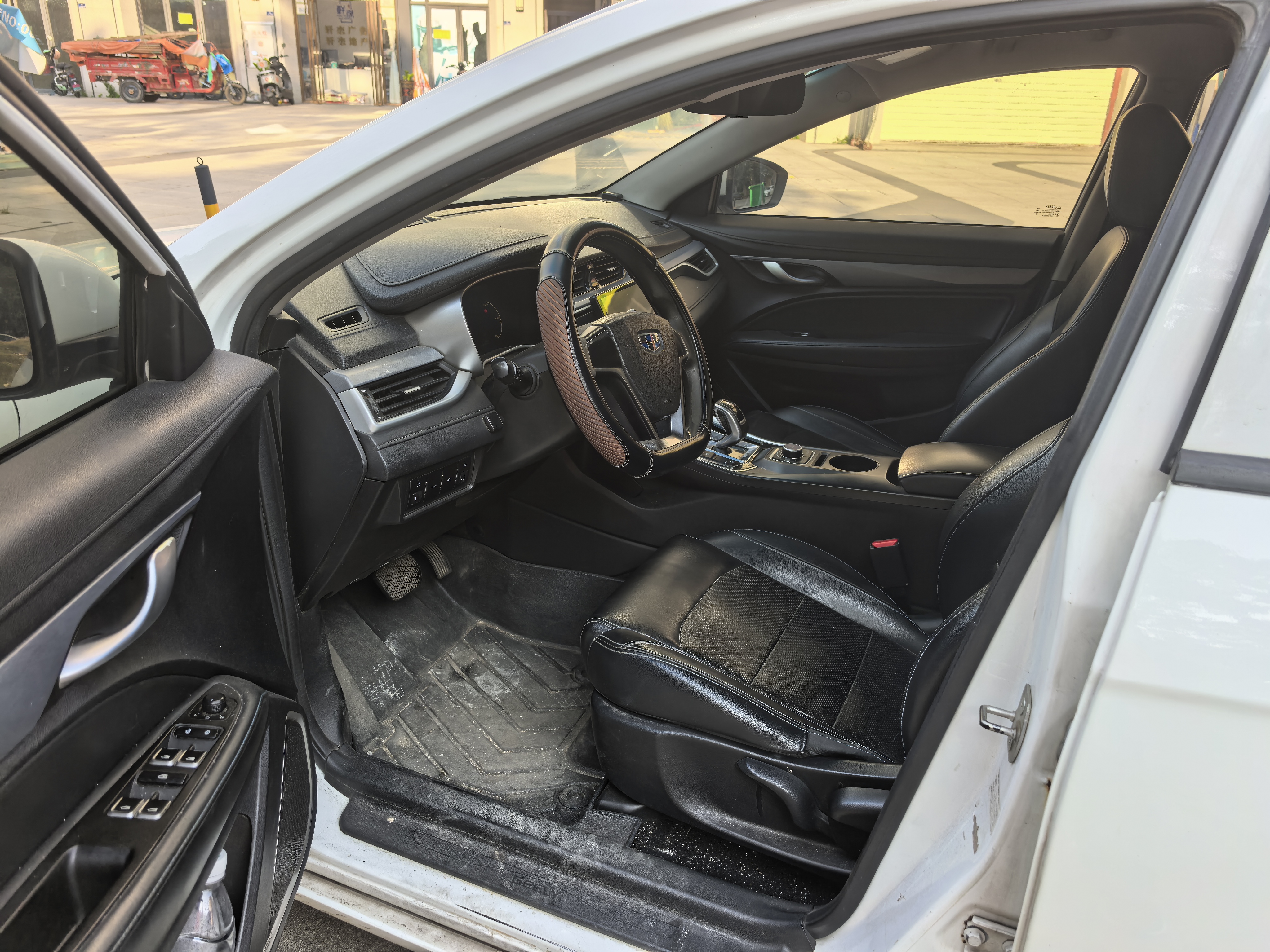 GEELY Emgrand New Energy 2018 #9 GEELY Emgrand New Energy 2018 car image #9