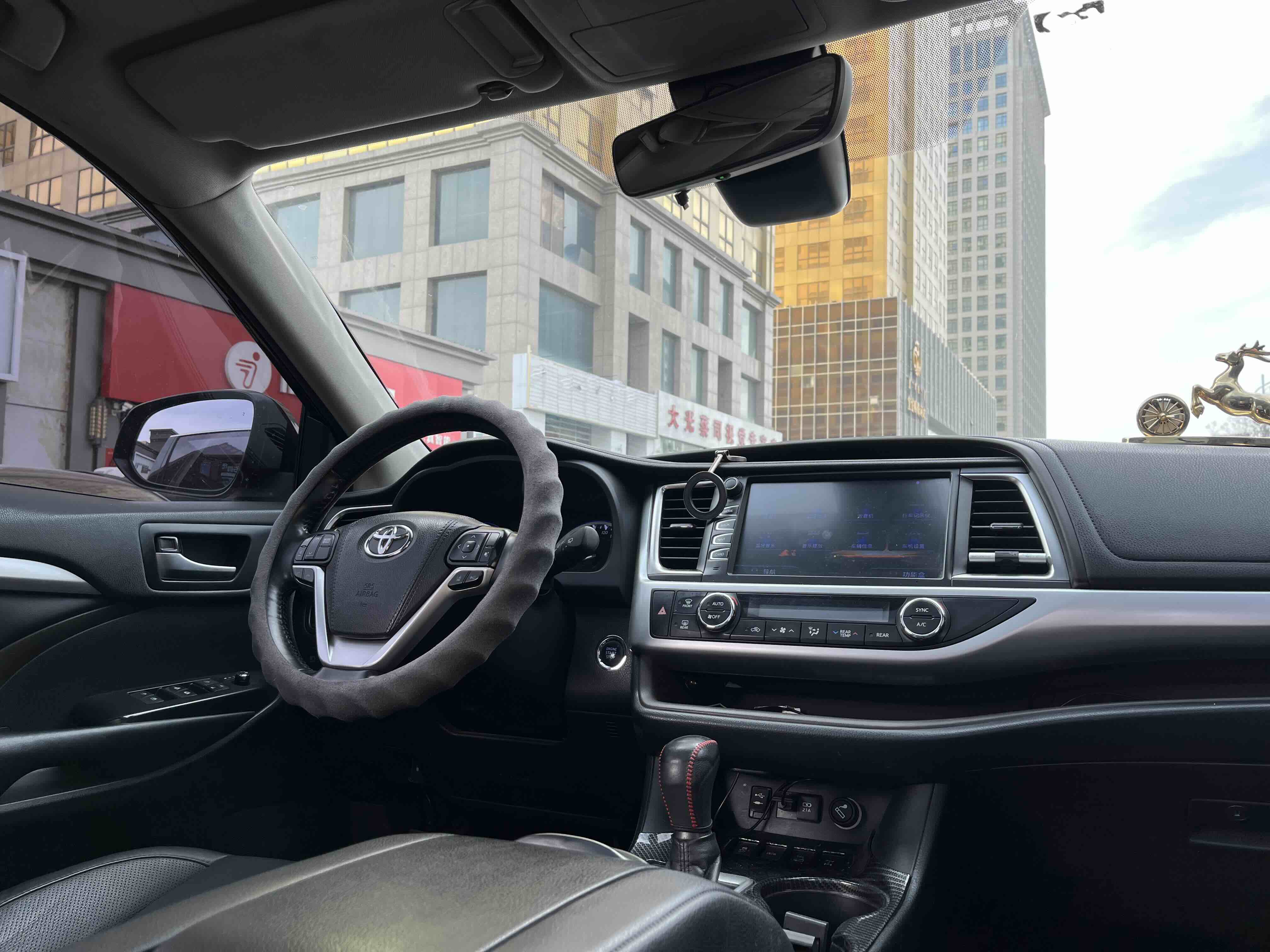 Toyota Highlander 2018 car image #9