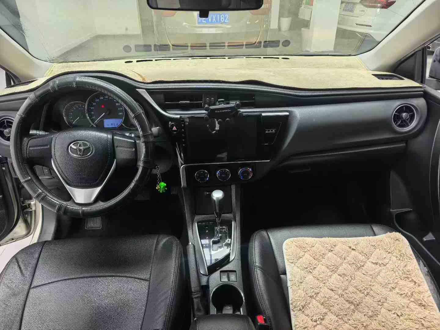 Toyota Corolla 2019 #9 Toyota Corolla 2019 car image #9