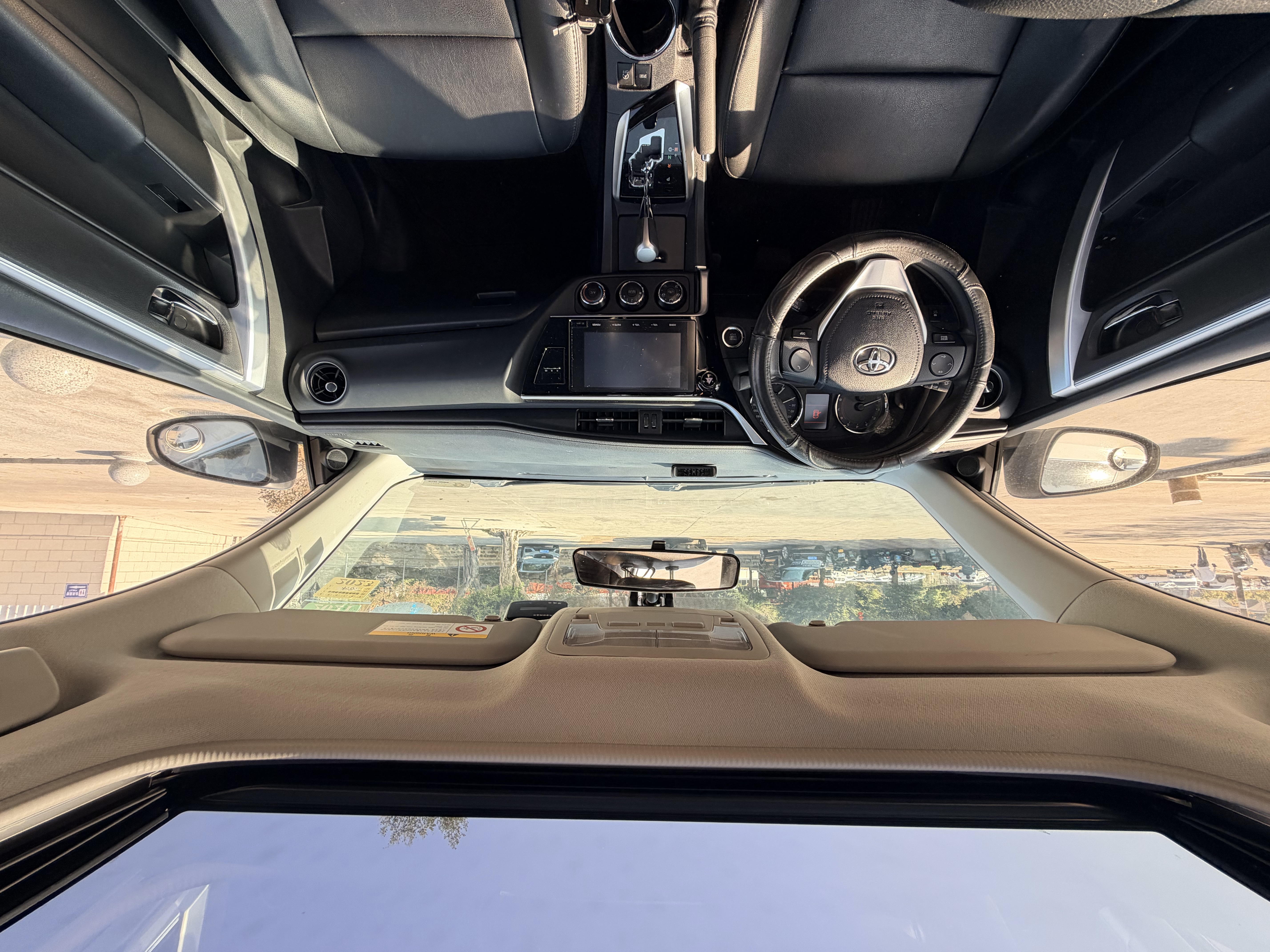 Toyota Corolla 2019 #9 Toyota Corolla 2019 car image #9