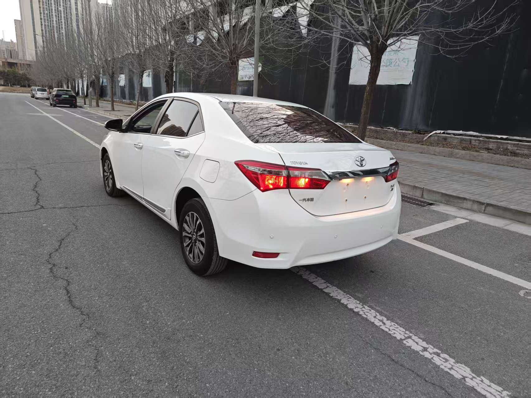 Corolla 2018 car image #9