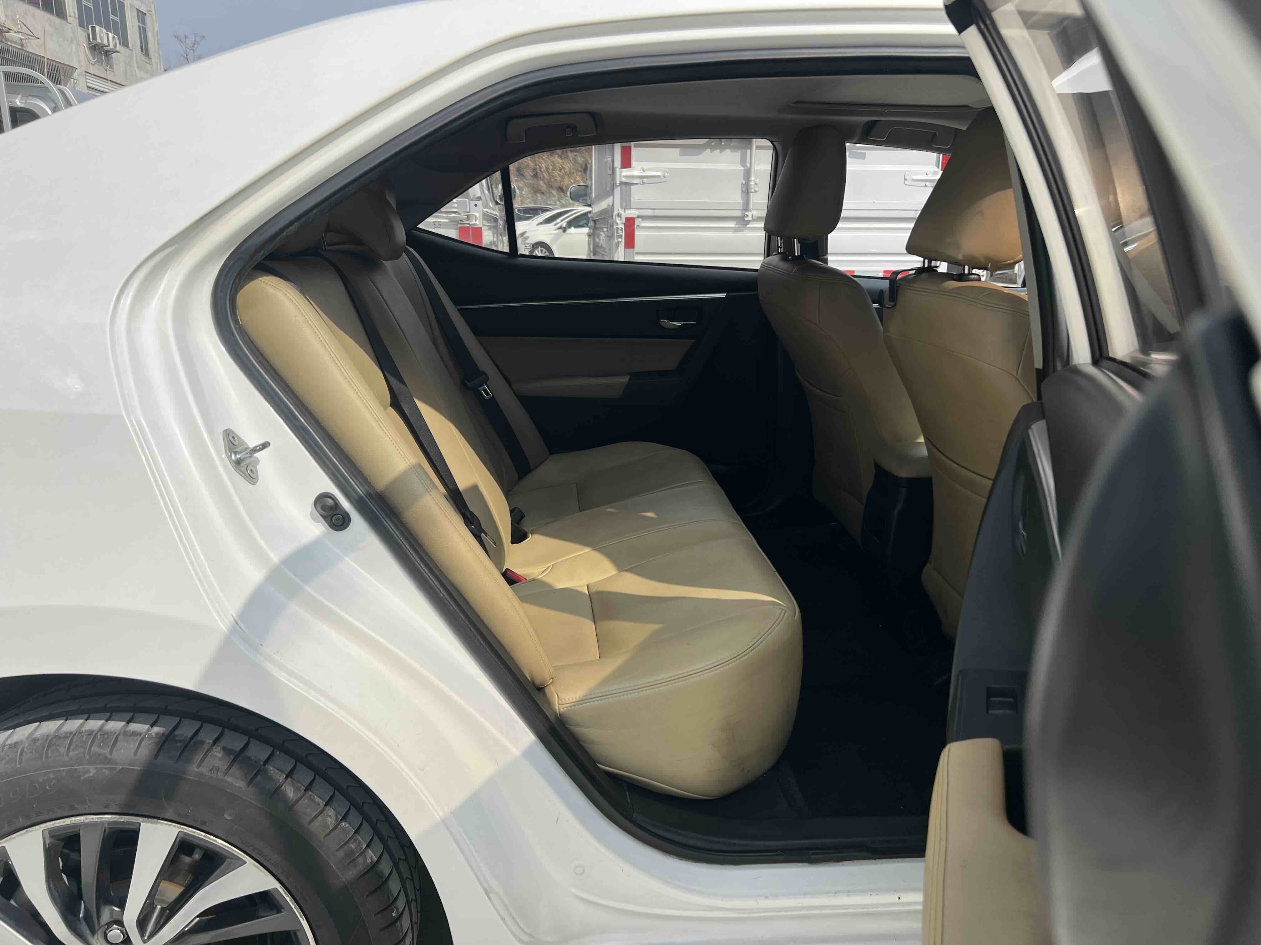 Toyota Corolla 2018 #9 Toyota Corolla 2018 car image #9