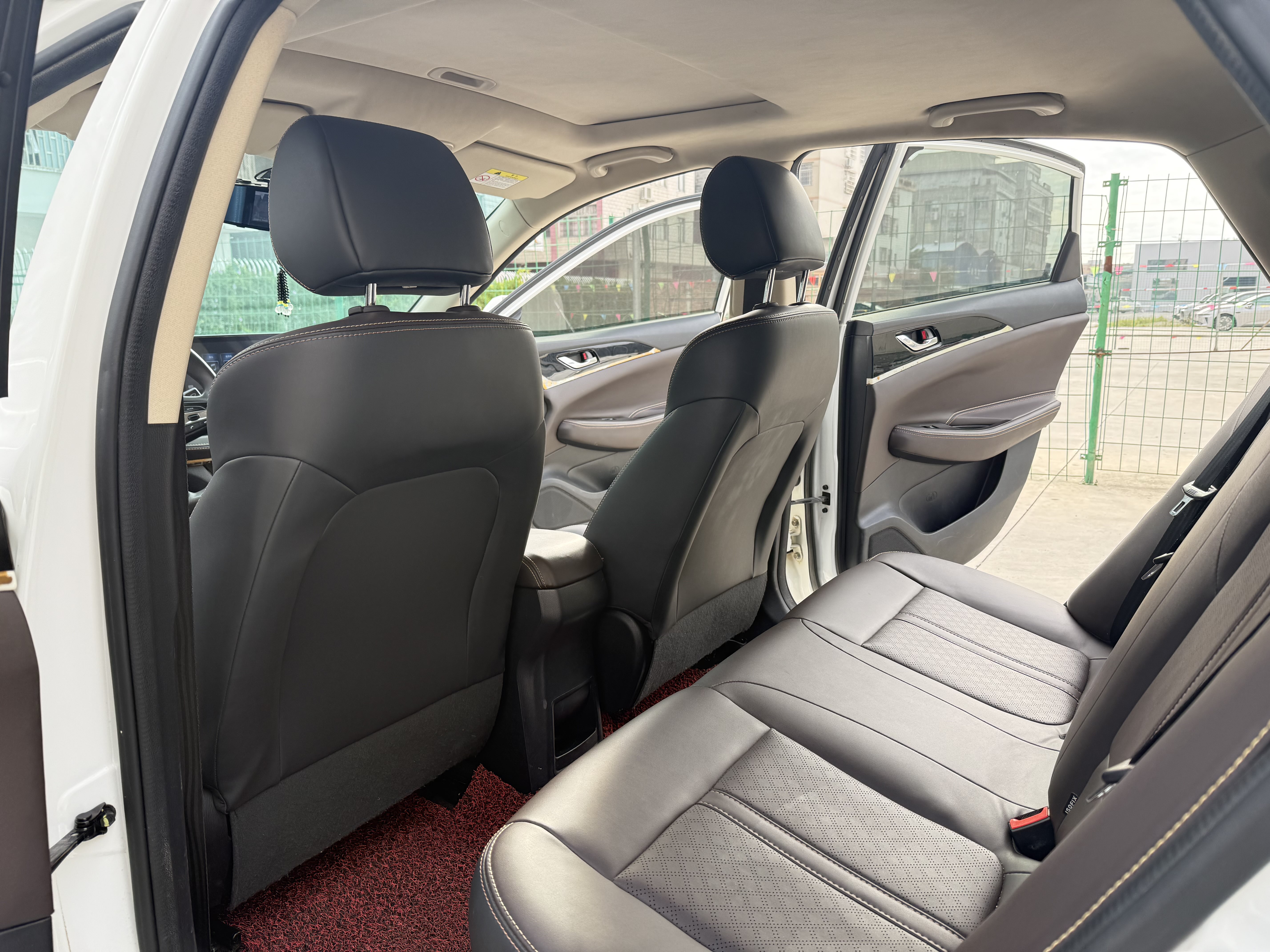 Changan Eado DT 2018 car image #9