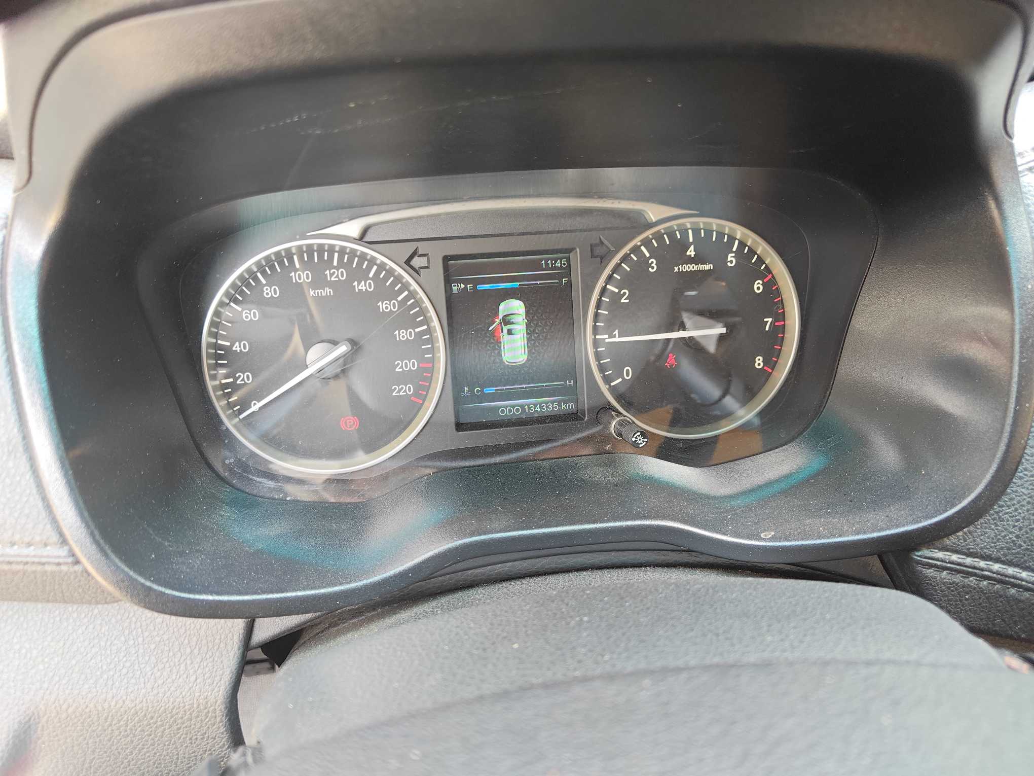 SWM X7 2017 car image #9