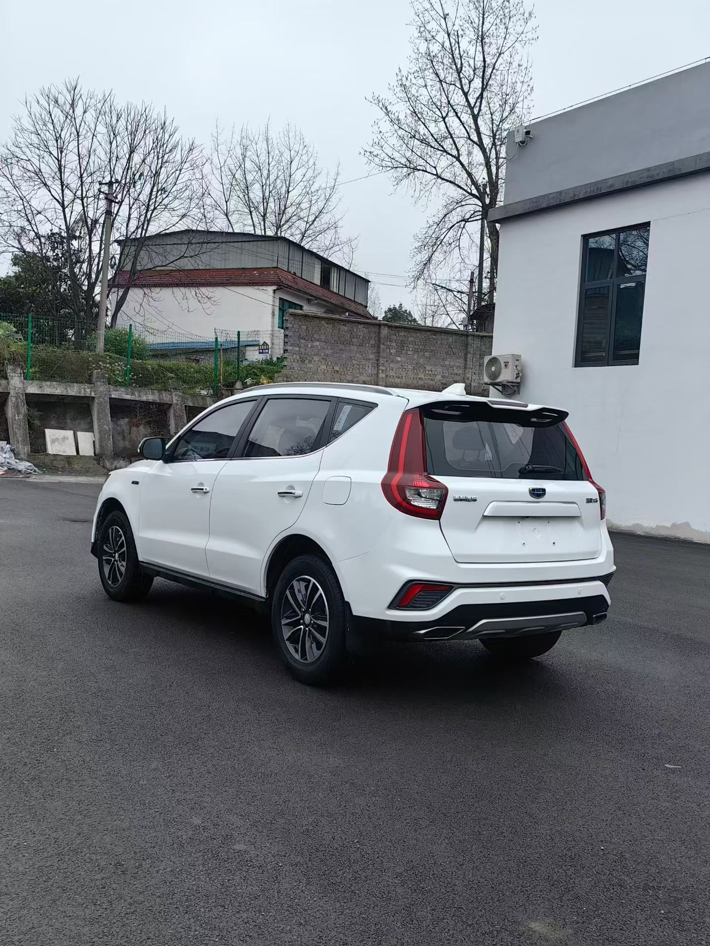 GEELY Emgrand GS 2018 car image #9