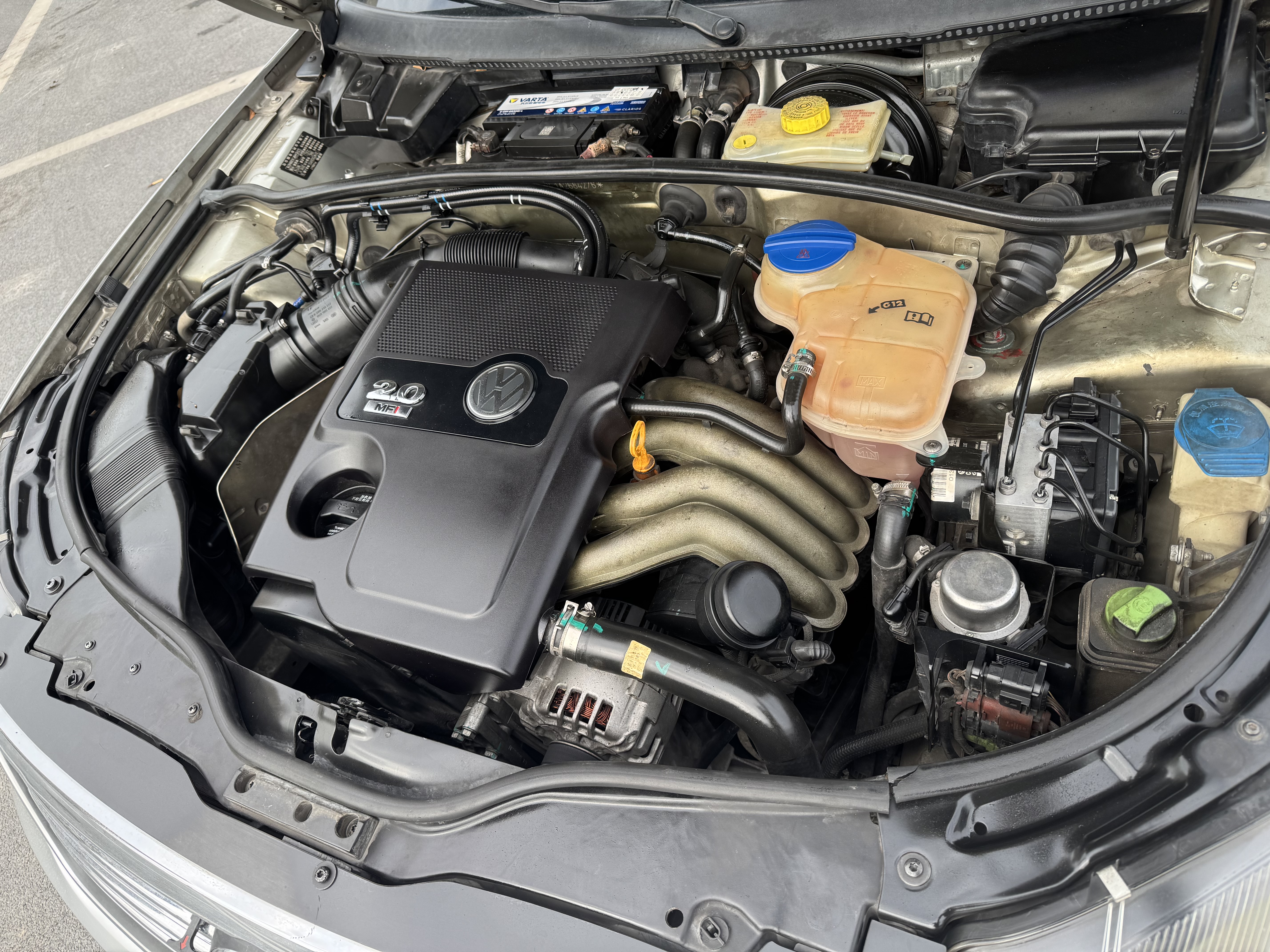 Volkswagen Passat Lingyu 2010 car image #9