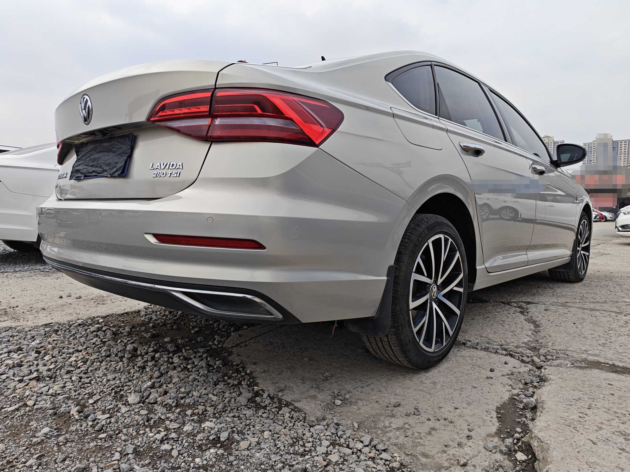 Volkswagen Lavida 2019 car image #9