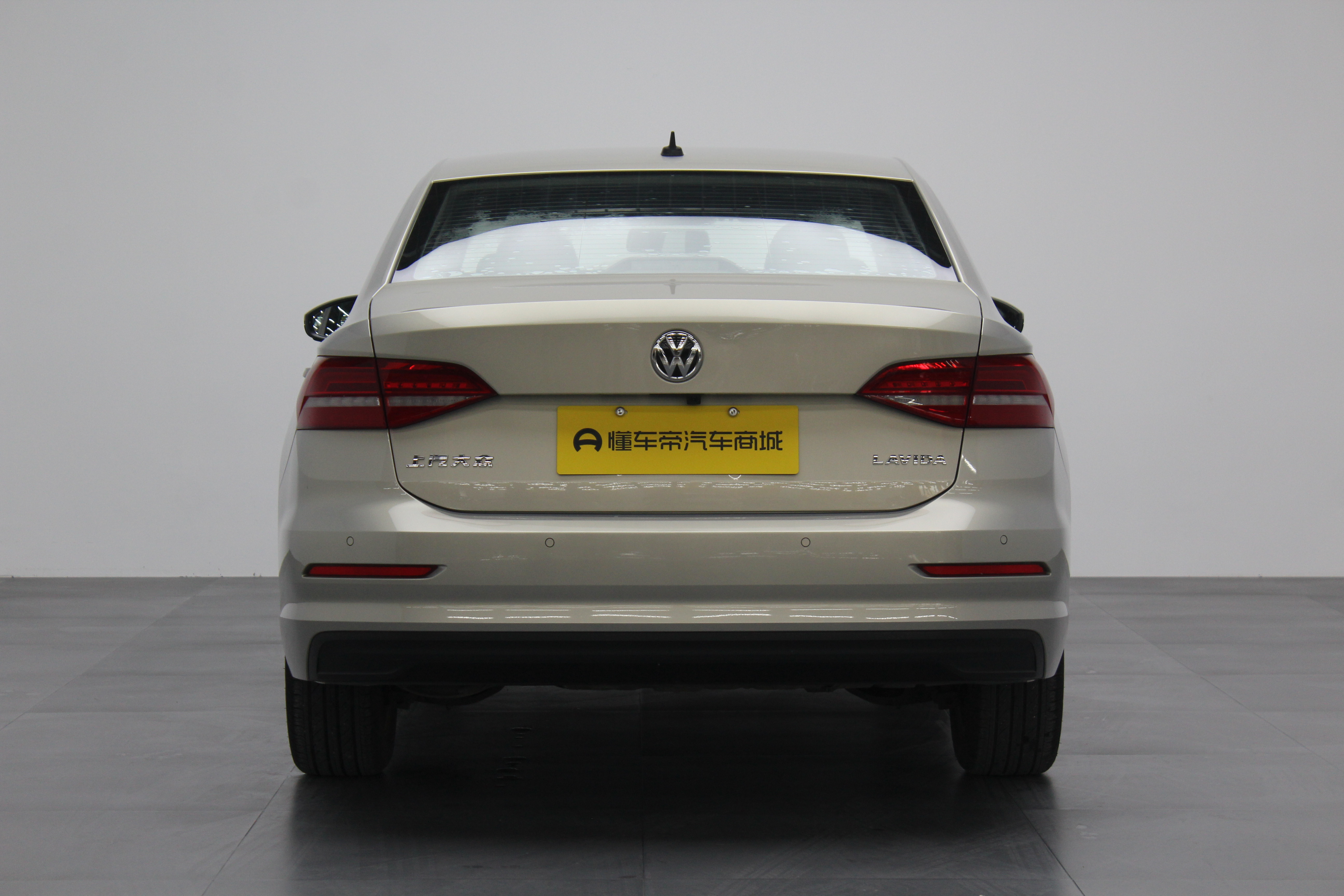 Volkswagen Lavida 2019 #9 Volkswagen Lavida 2019 car image #9