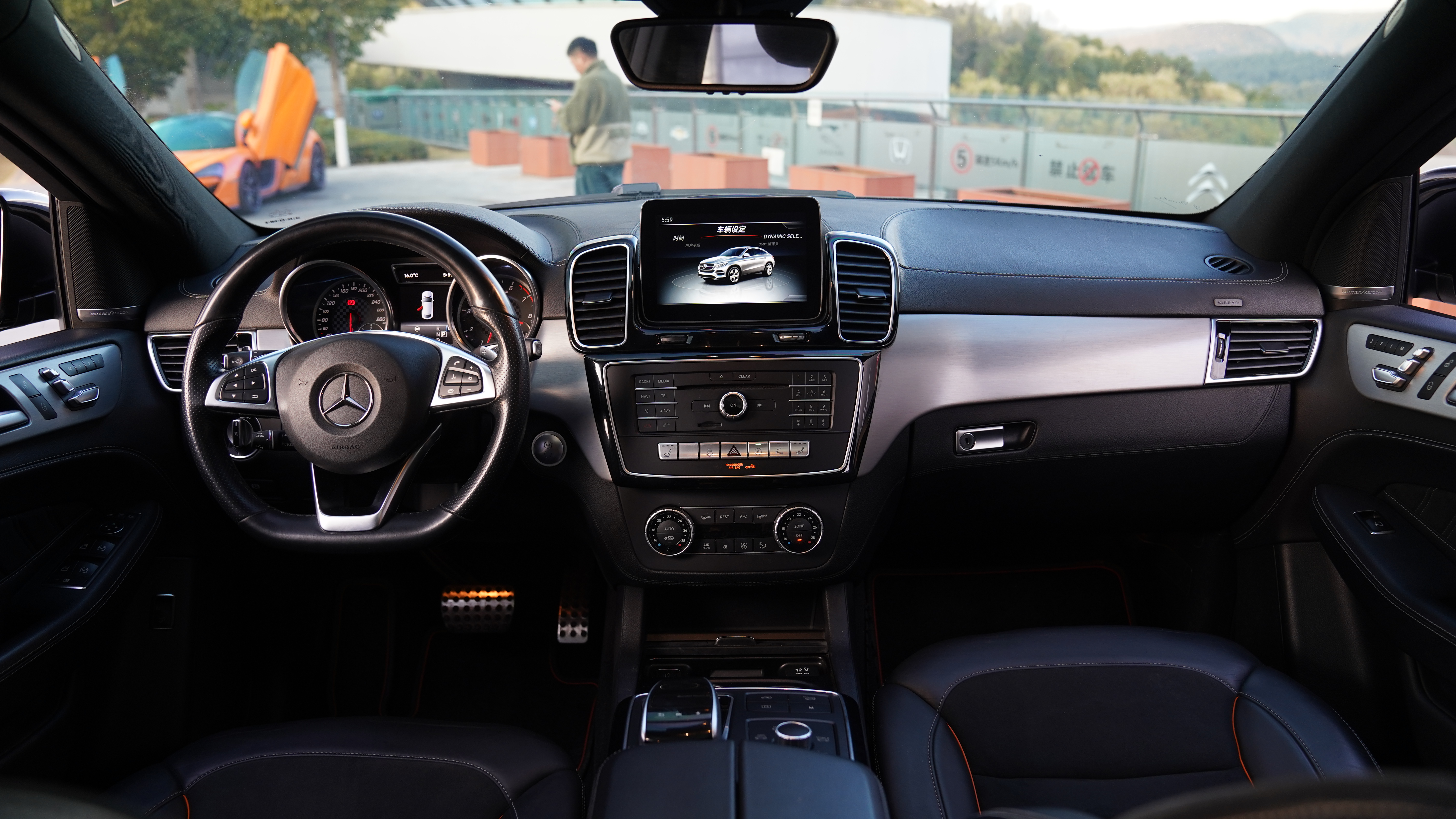 Mercedes-Benz GLE Coupe AMG 2018 car image #9