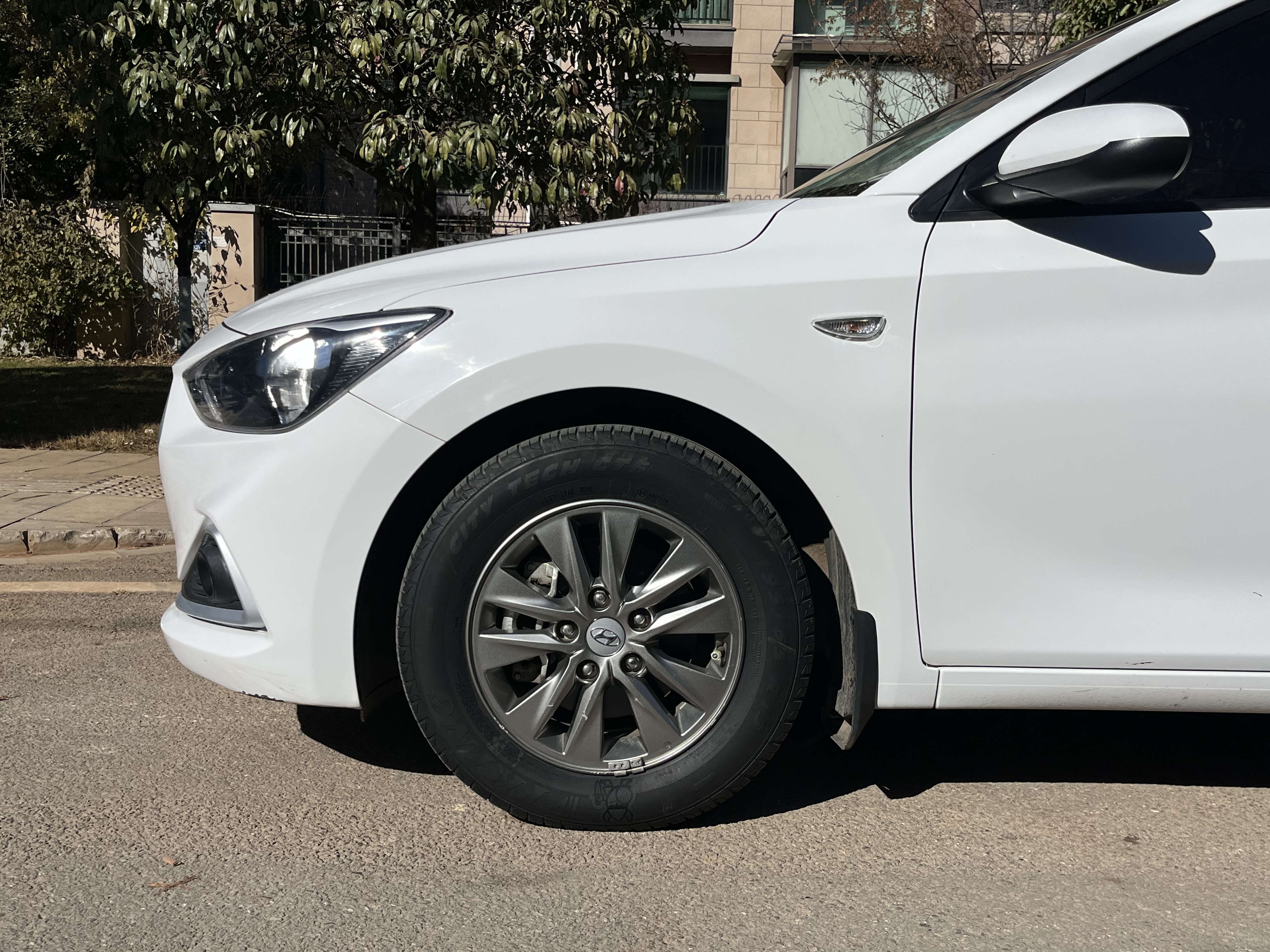 Hyundai Elantra HD 2019 car image #9