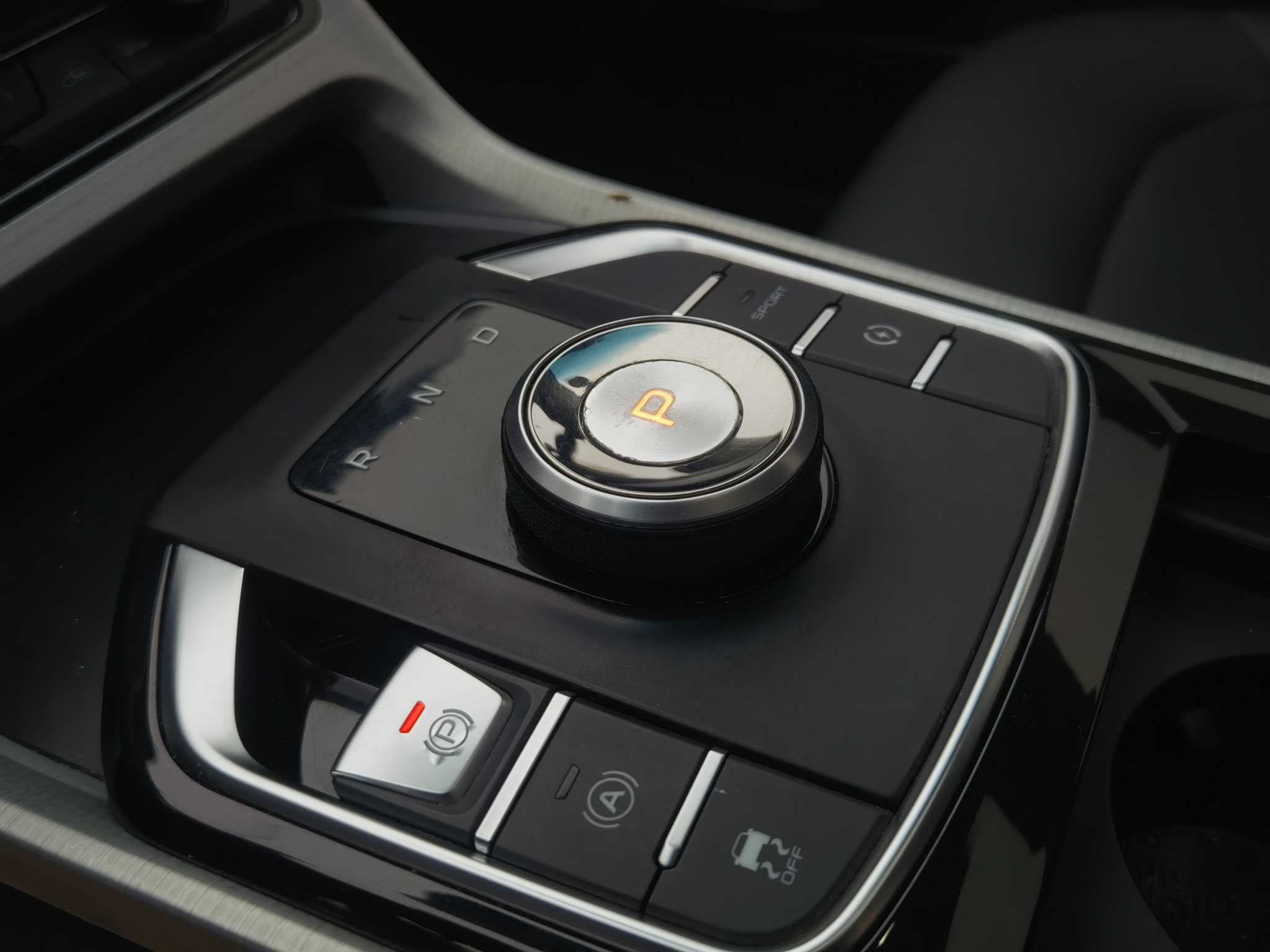 GEELY Emgrand GSe 2019 #9 GEELY Emgrand GSe 2019 car image #9