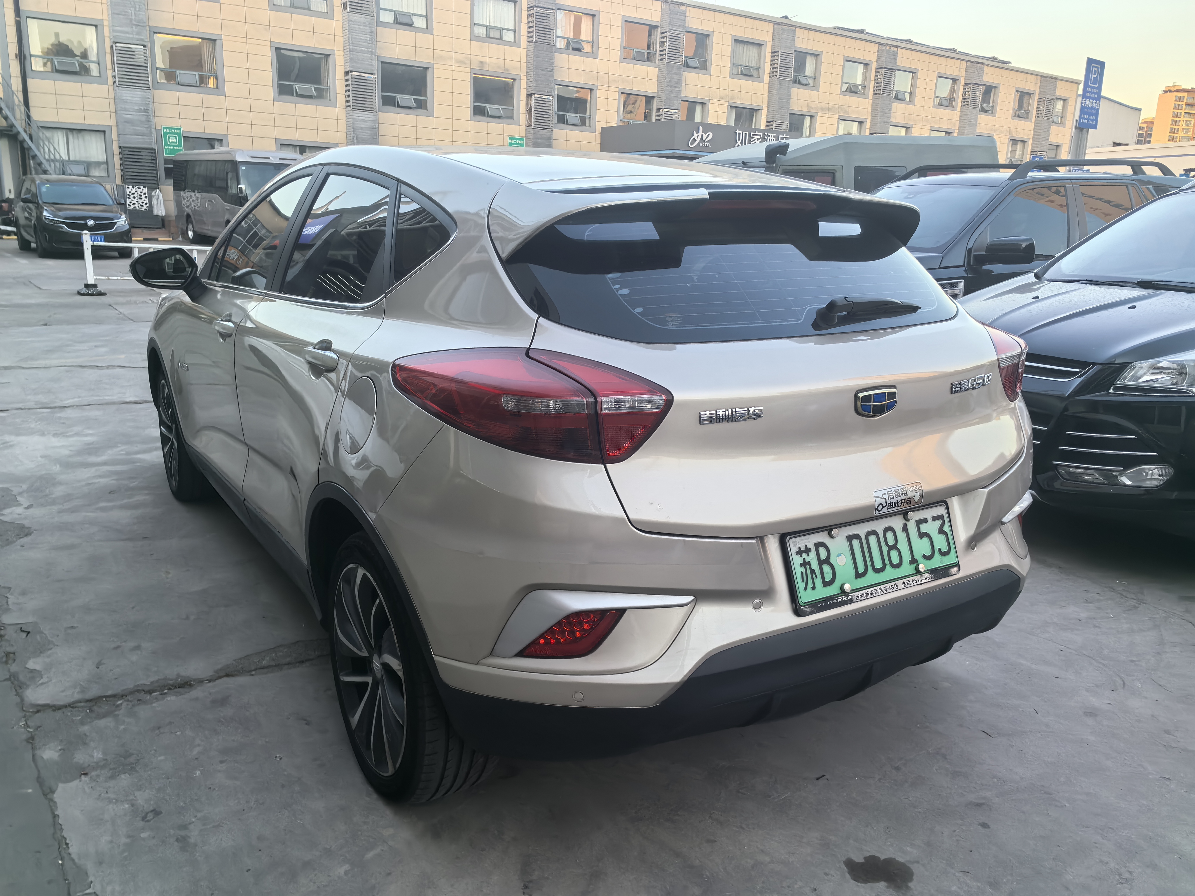 GEELY Emgrand GSe 2019 immagine di auto #9