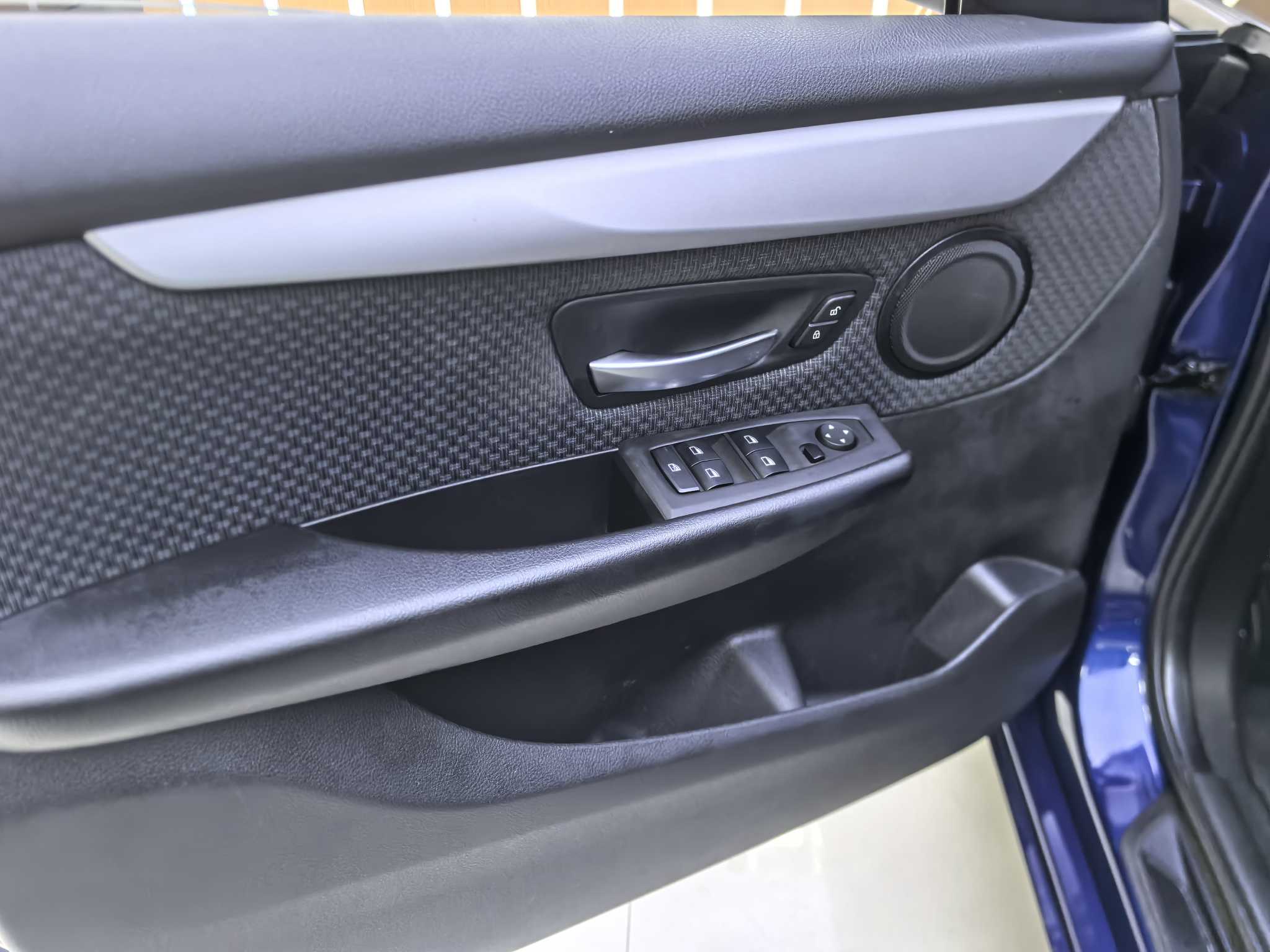 BMW 2 Series Tourer 2018 car image #9