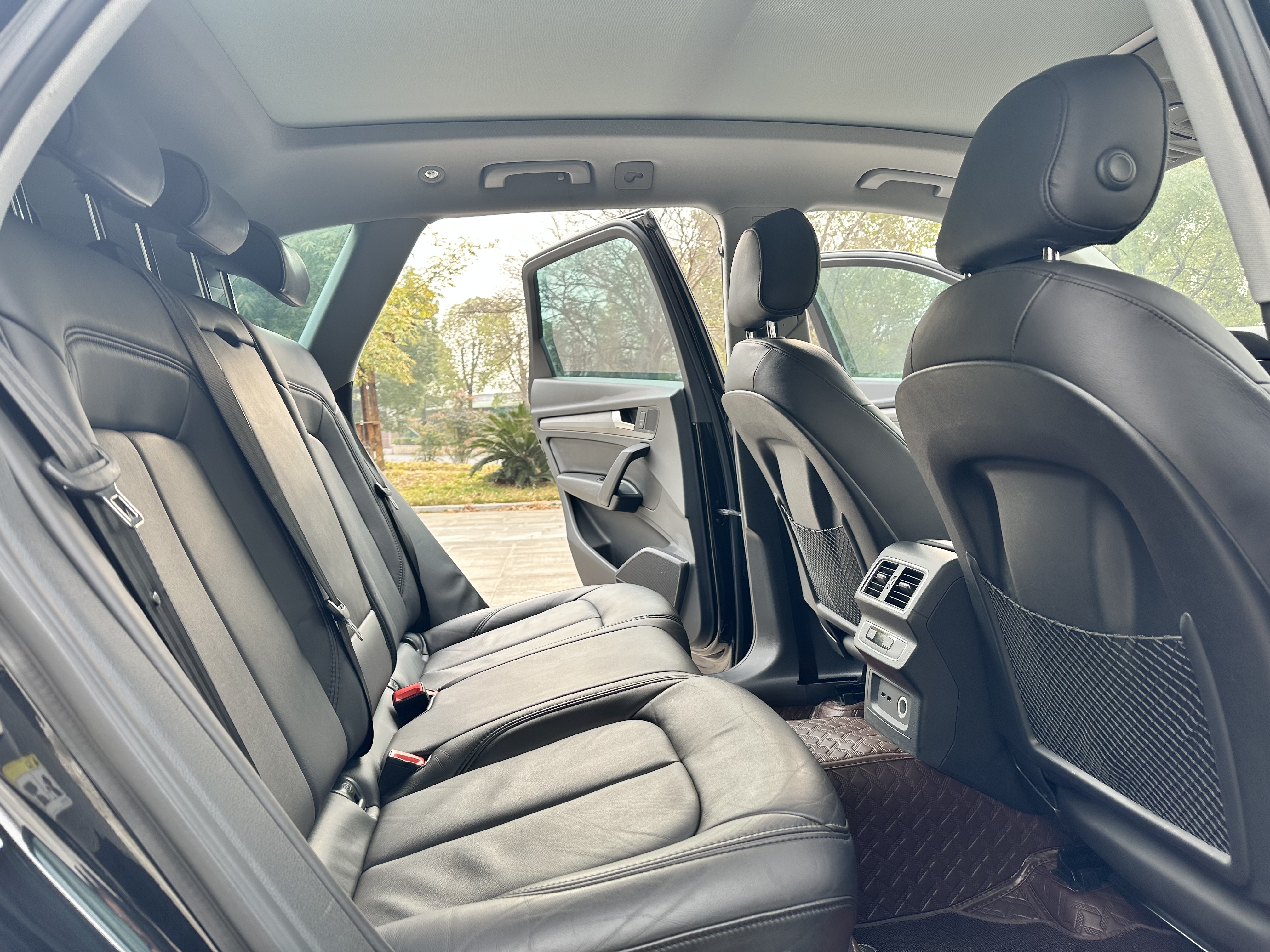 Audi Q5L 2019 car image #9