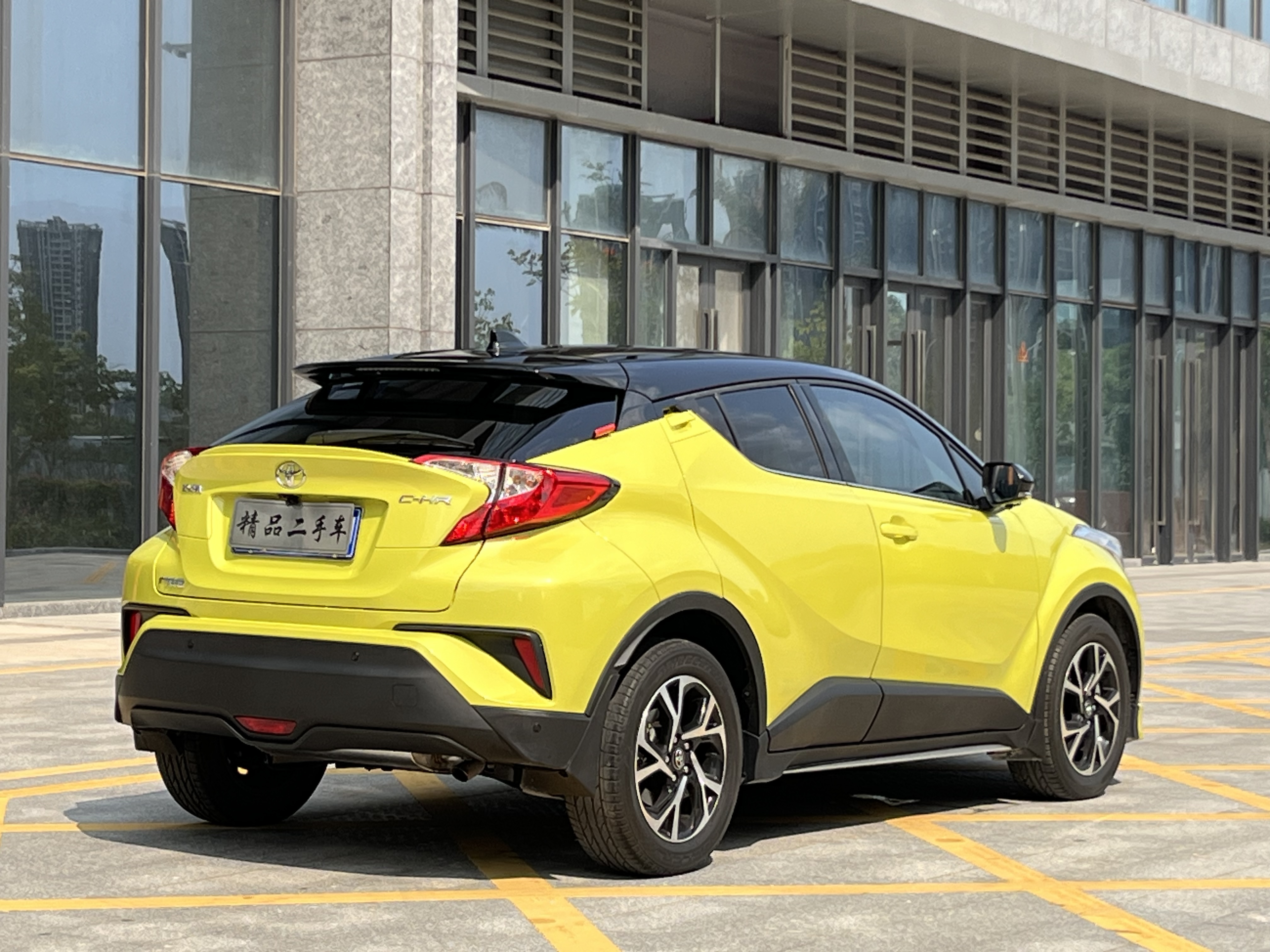 Toyota C-HR 2019 #9 Toyota C-HR 2019 car image #9