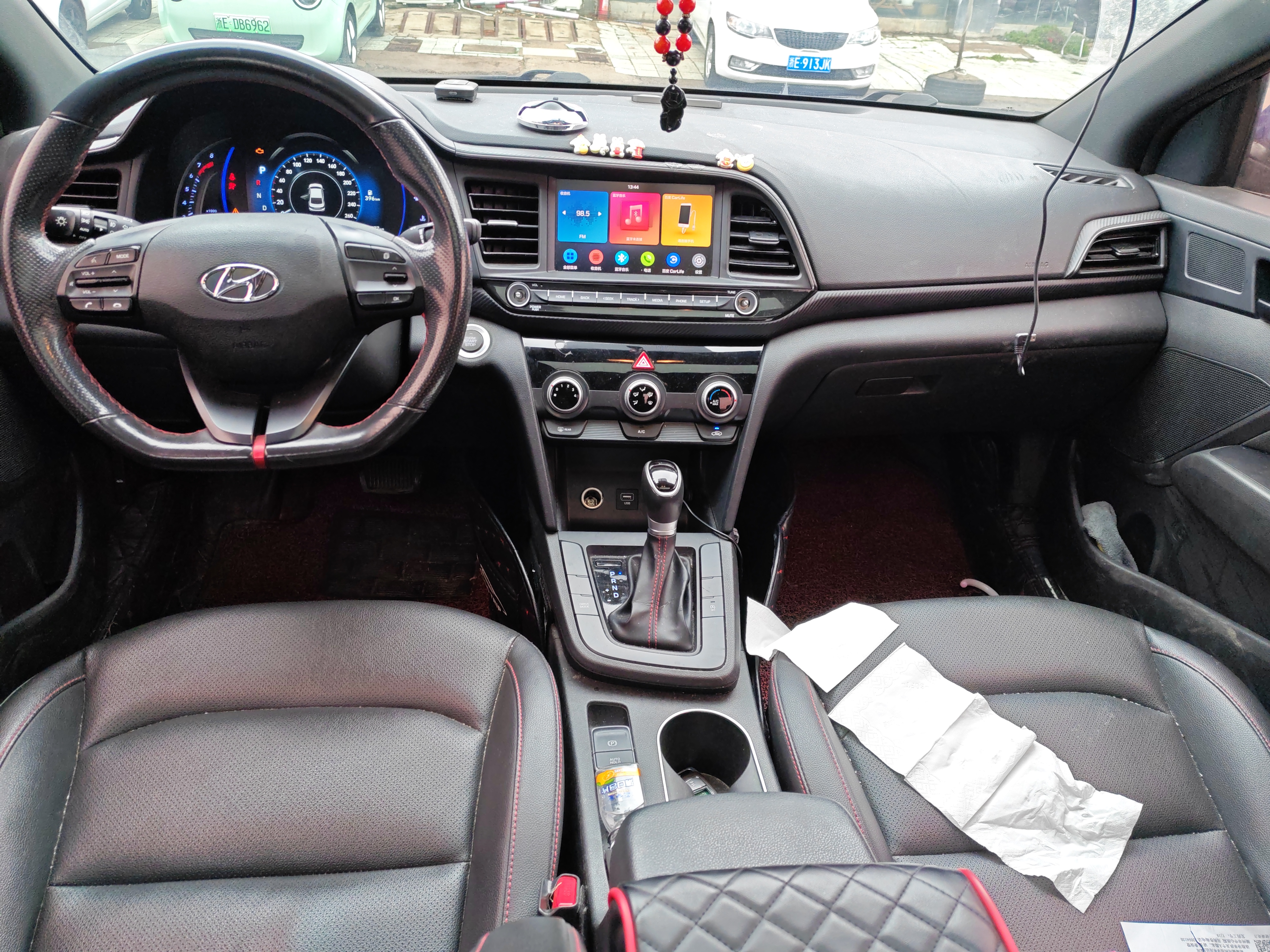 Hyundai Elantra AD 2019 car image #9