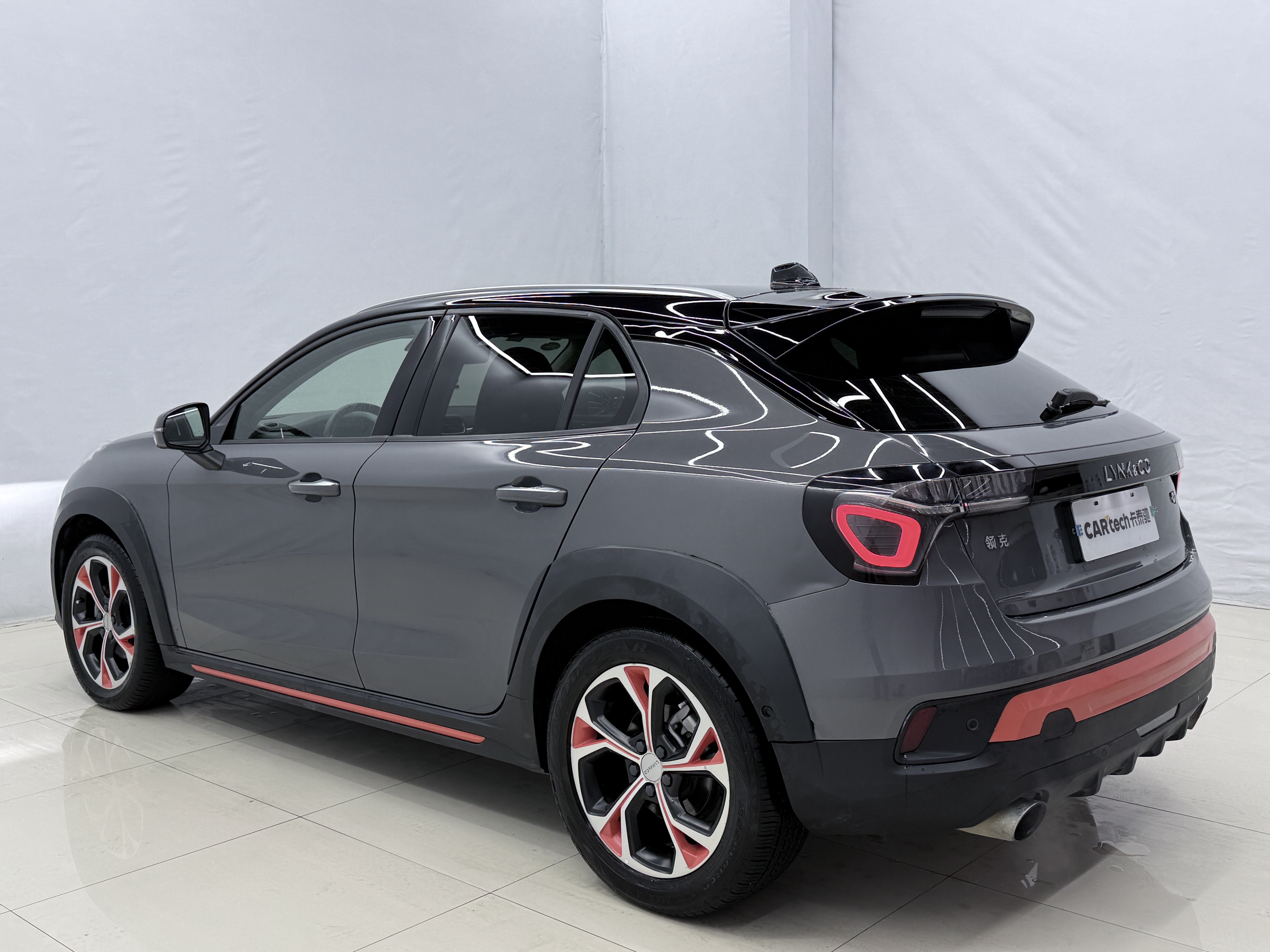 Lynk & Co 02 2019 #9 Lynk & Co 02 2019 car image #9