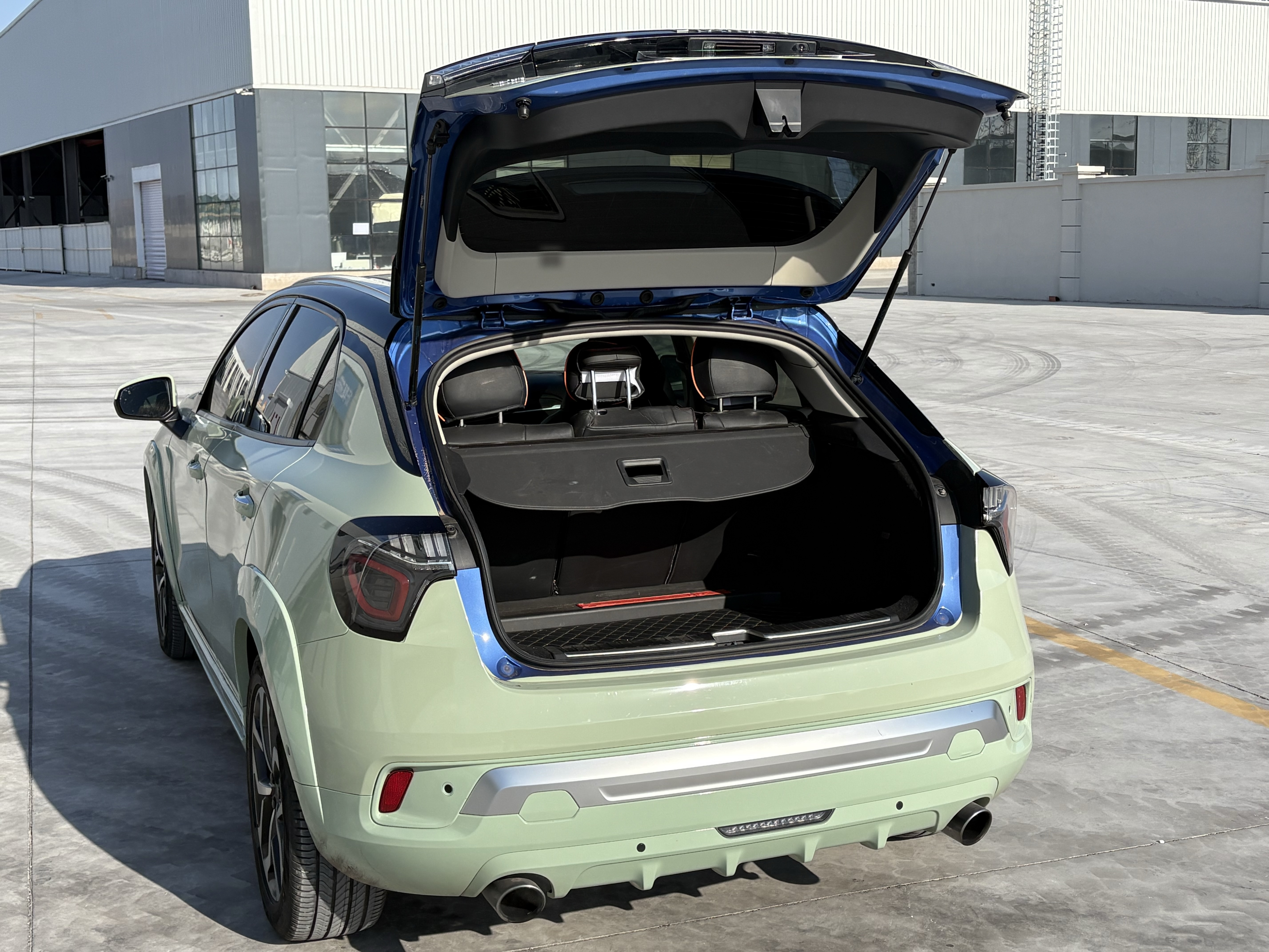 Lynk & Co 02 2019 #9 Lynk & Co 02 2019 car image #9