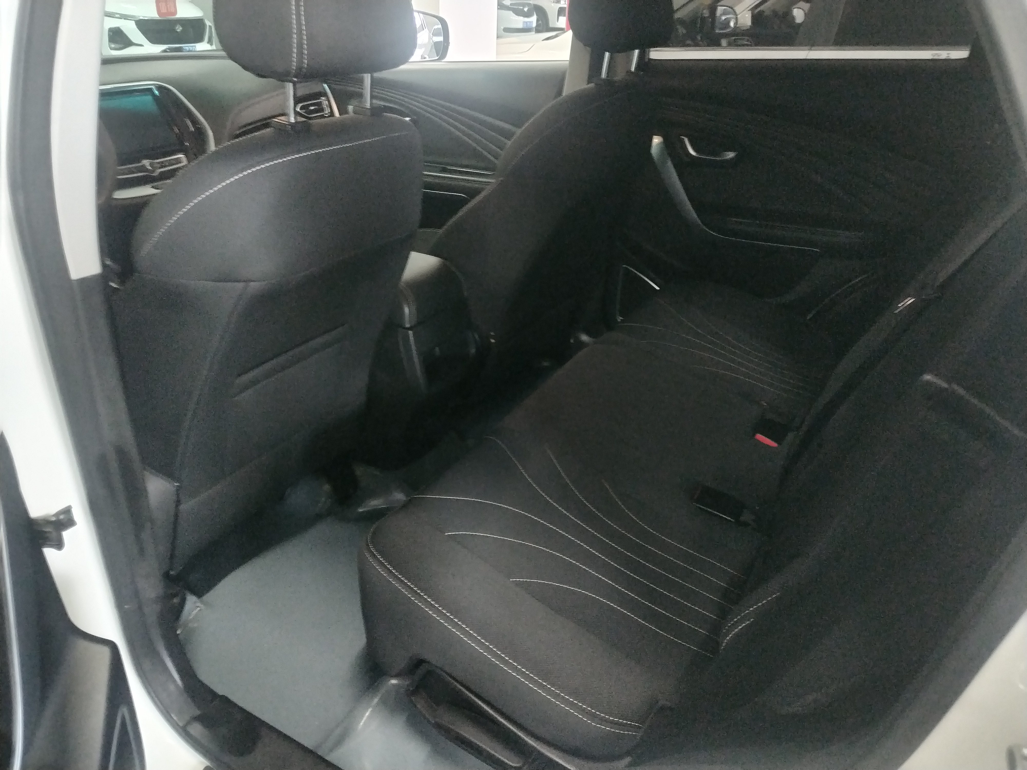 X70 2019 #9 X70 2019 car image #9
