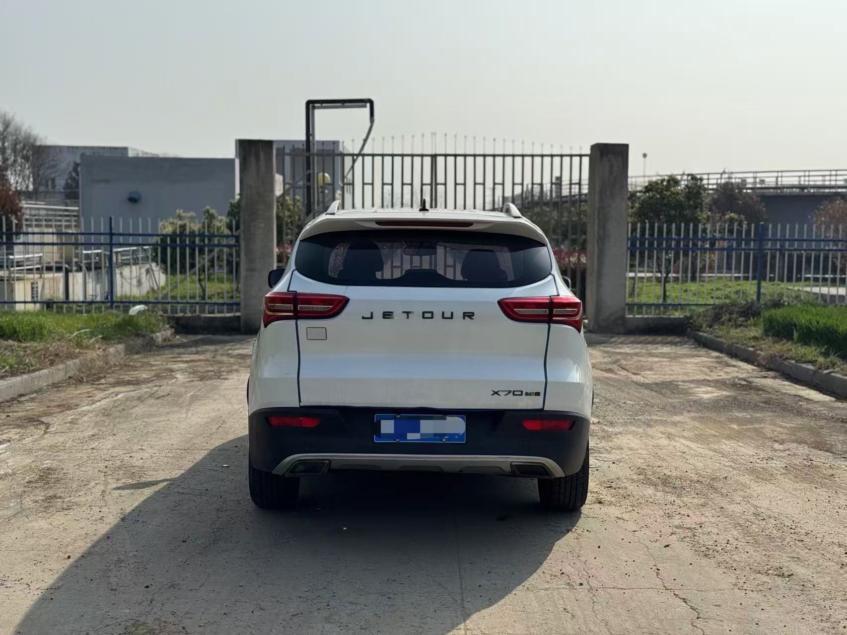 X70 2019 #9 X70 2019 car image #9