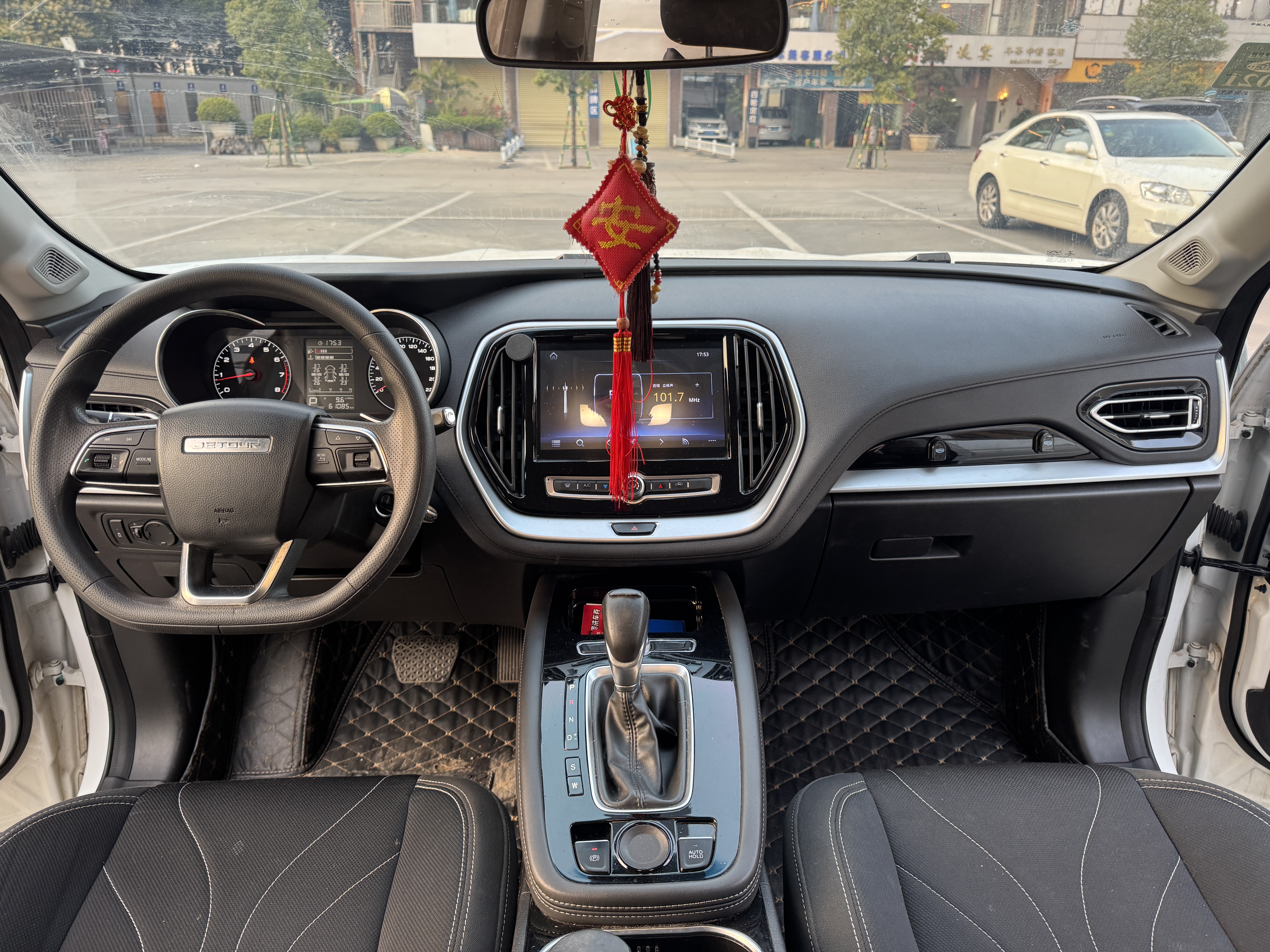 Jetour X70 2019 car image #9