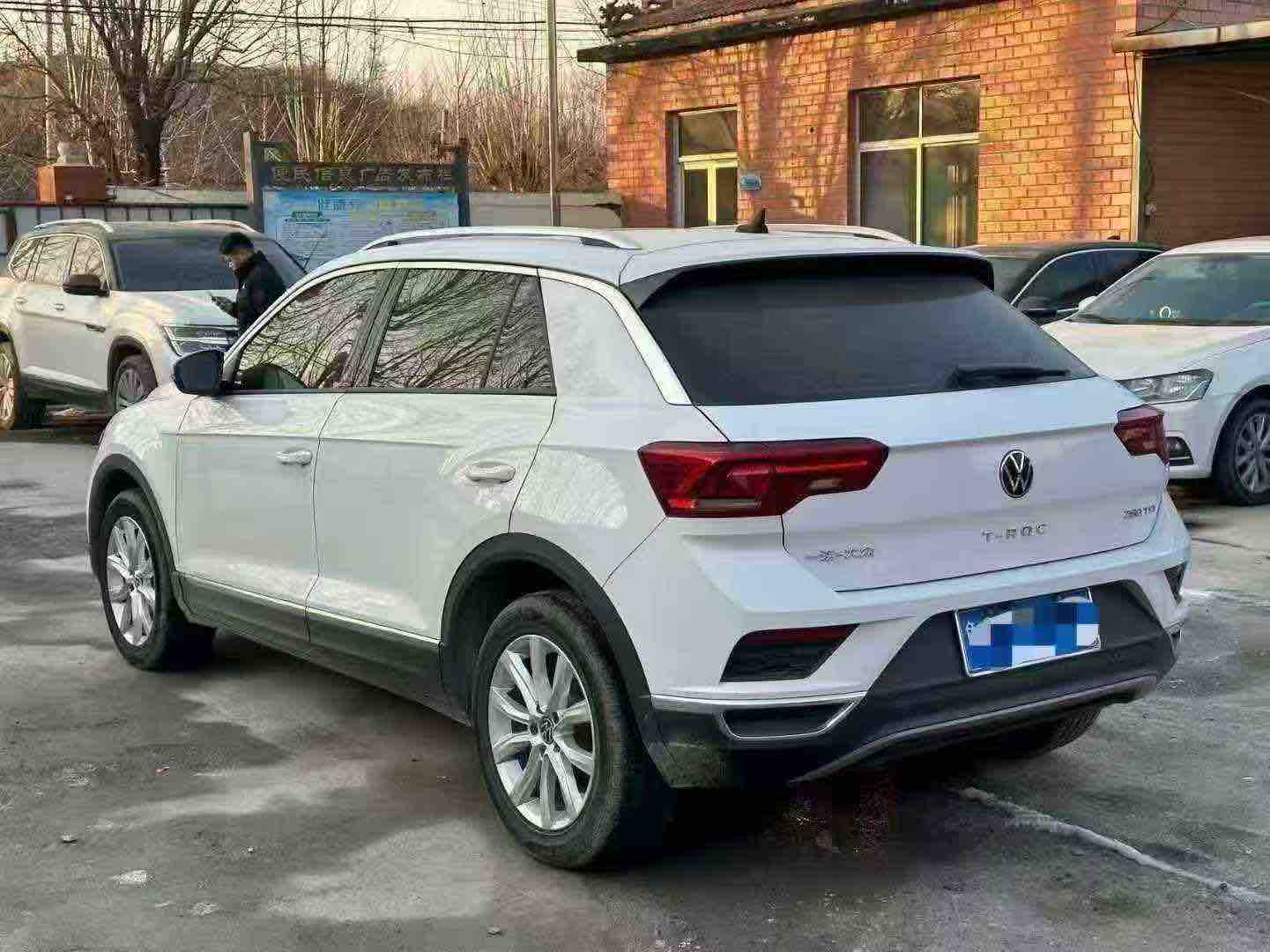 Volkswagen T-Roc 2019 #9 Volkswagen T-Roc 2019 car image #9