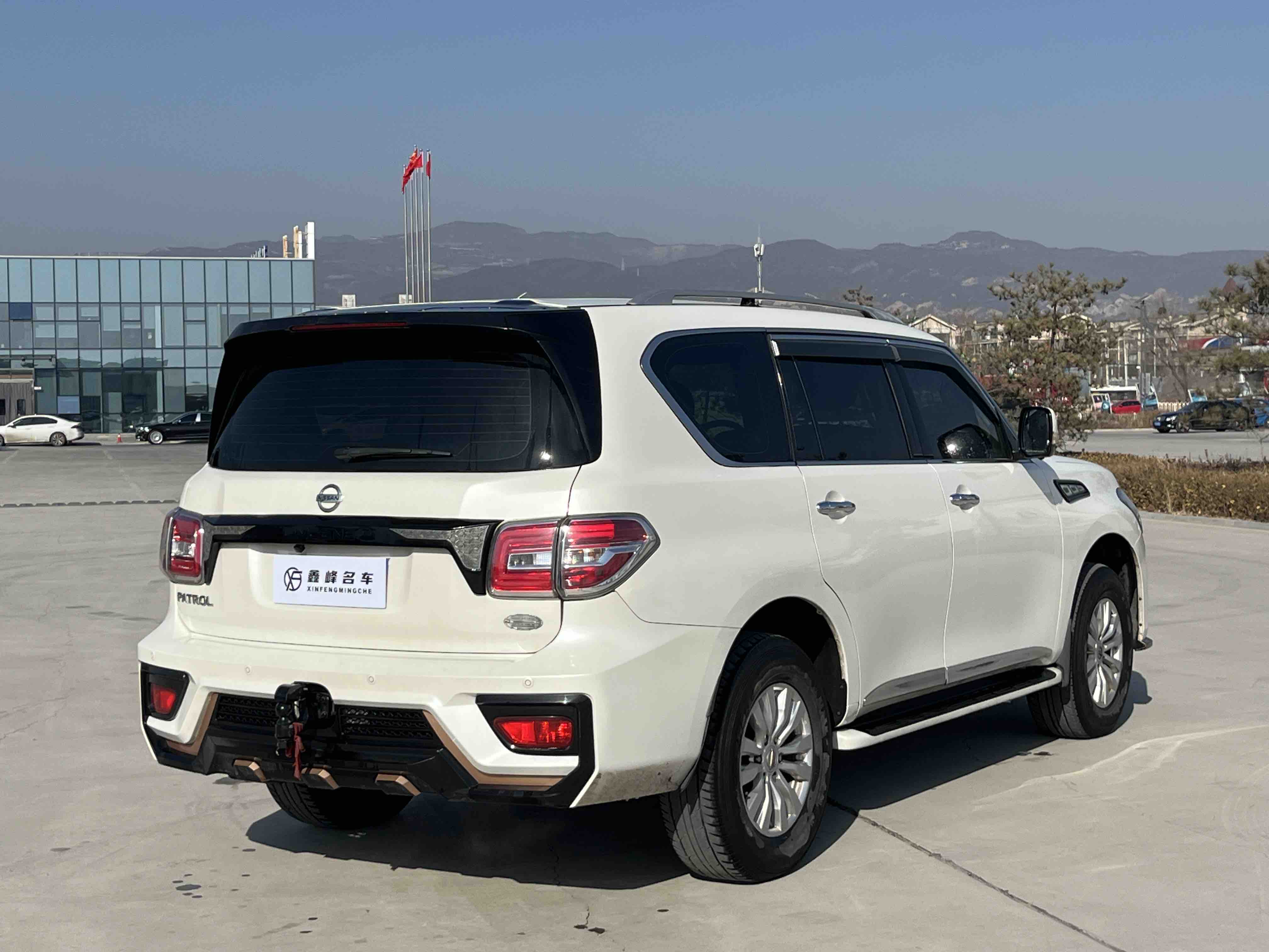 Nissan 2019 #9 Nissan 2019 car image #9