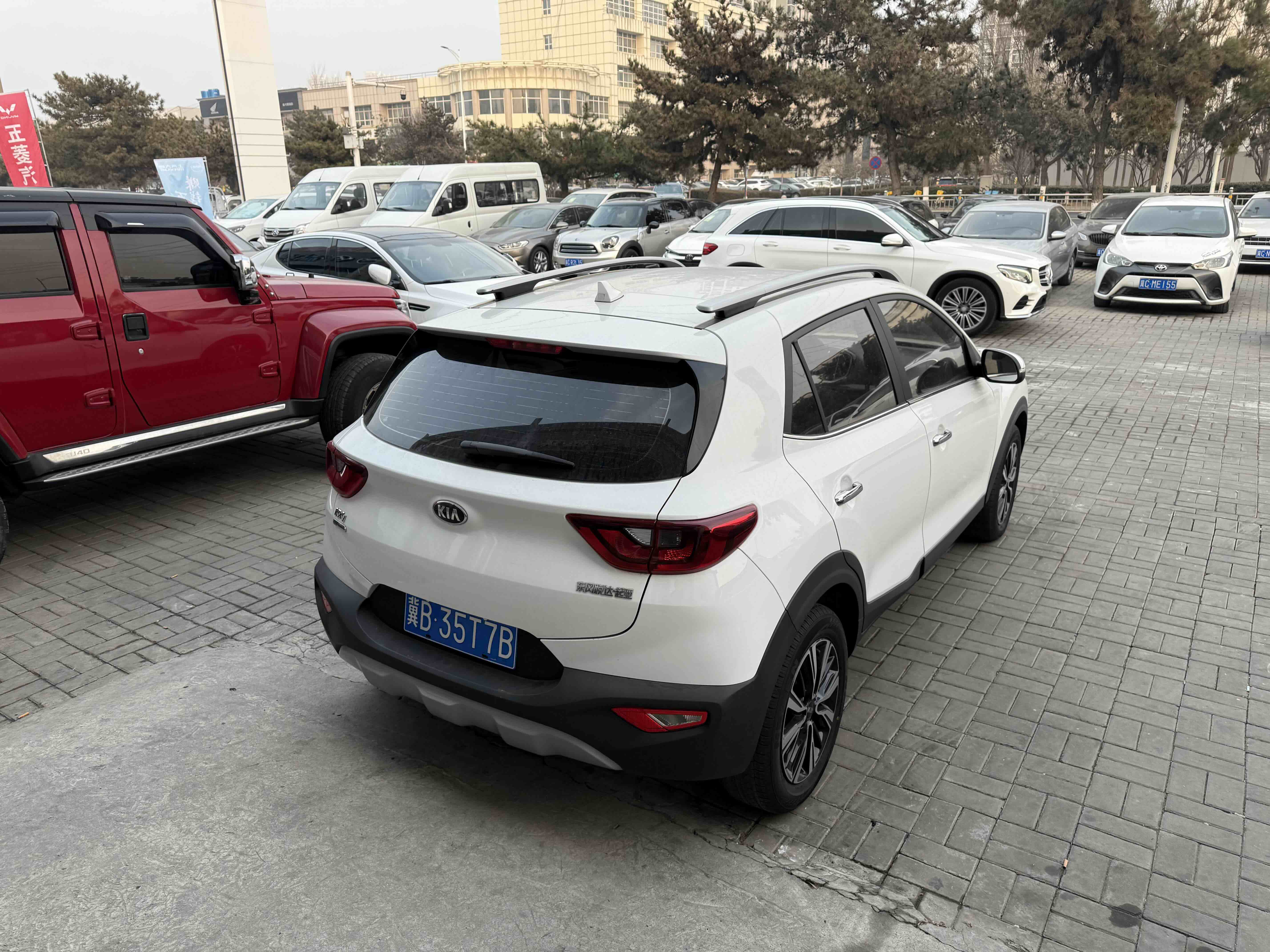Kia KX1 2020 car image #9