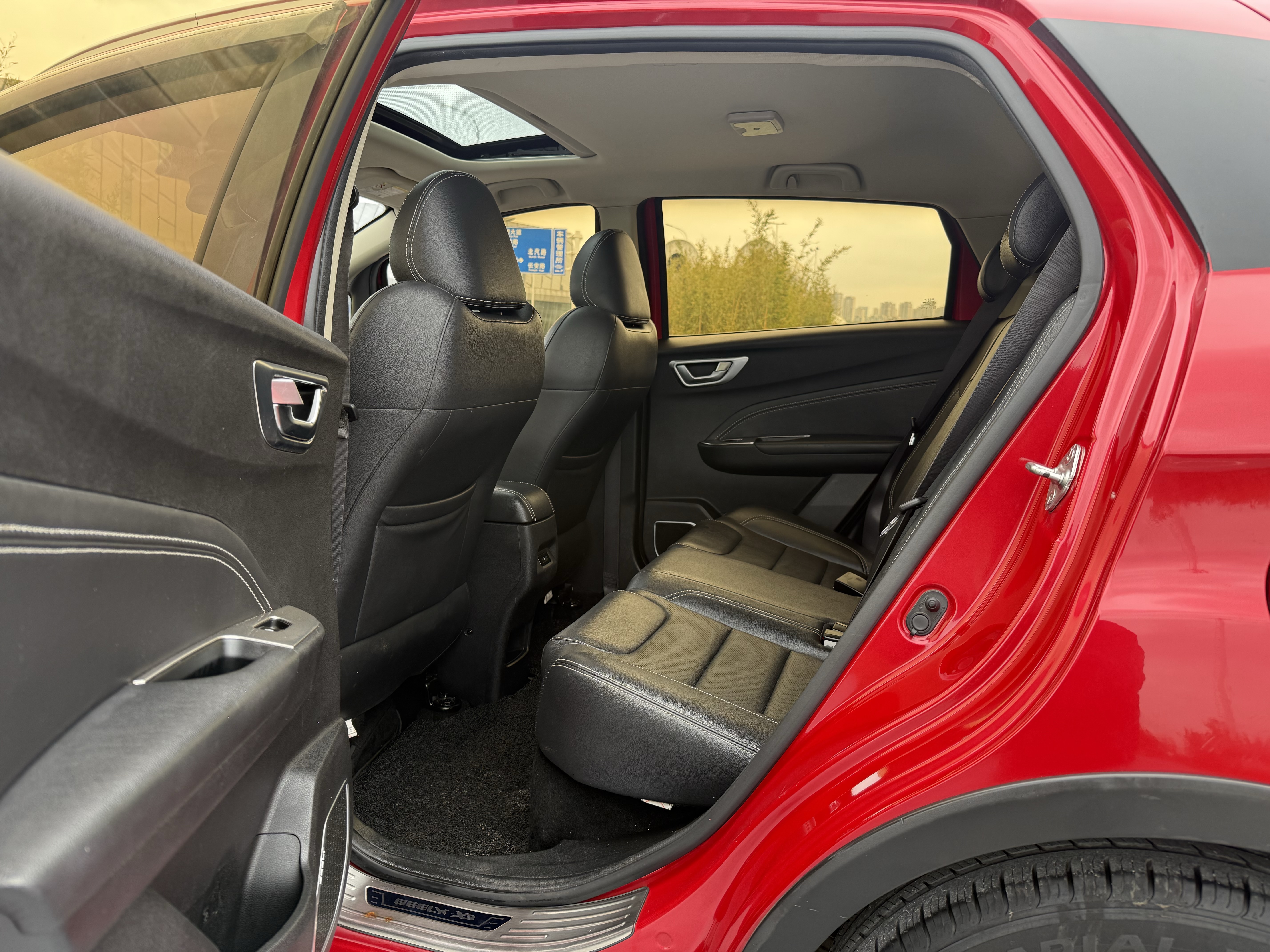 Vision X3 2019 car image #9