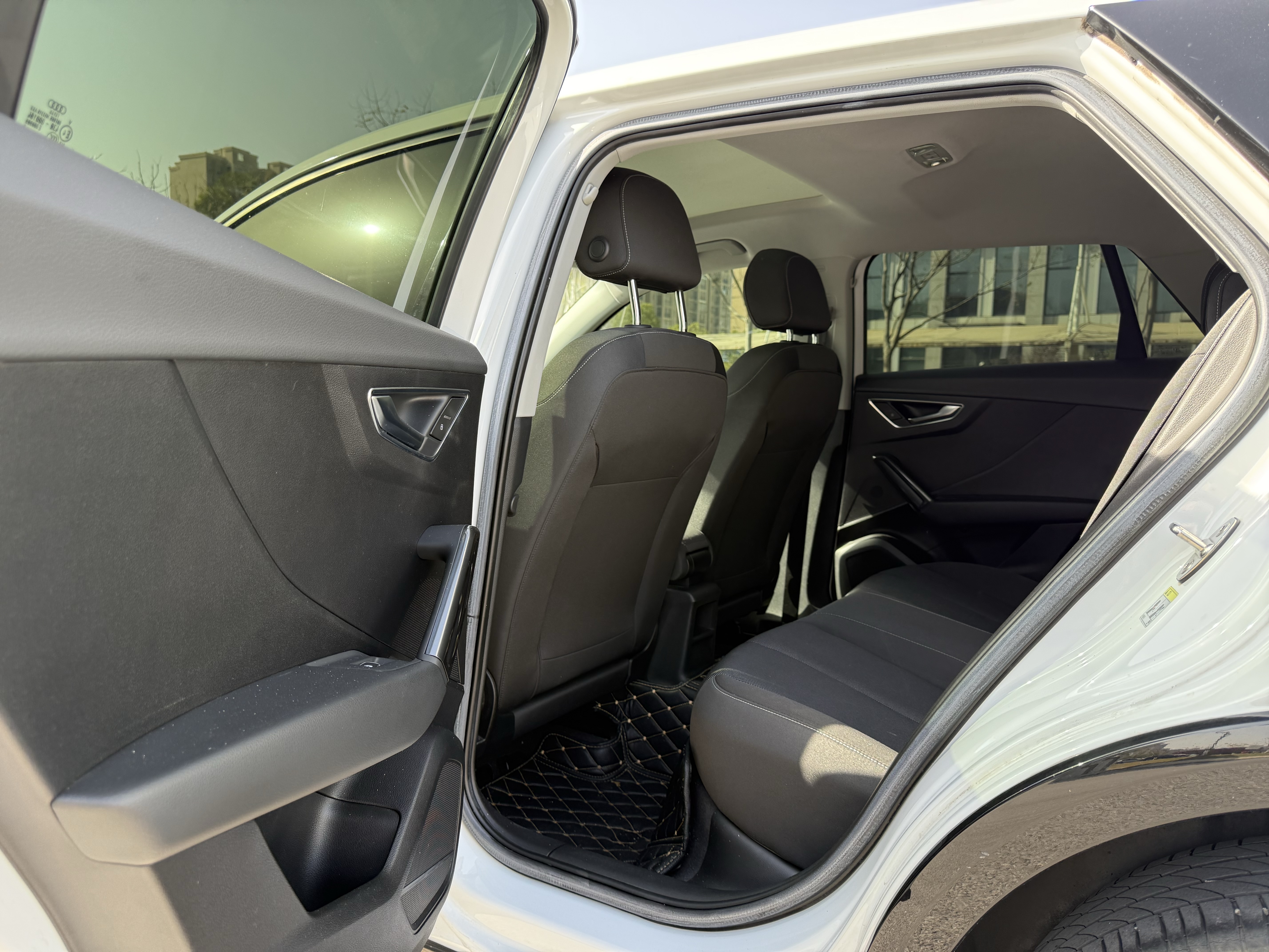 Audi Q2L 2019 #9 Audi Q2L 2019 car image #9