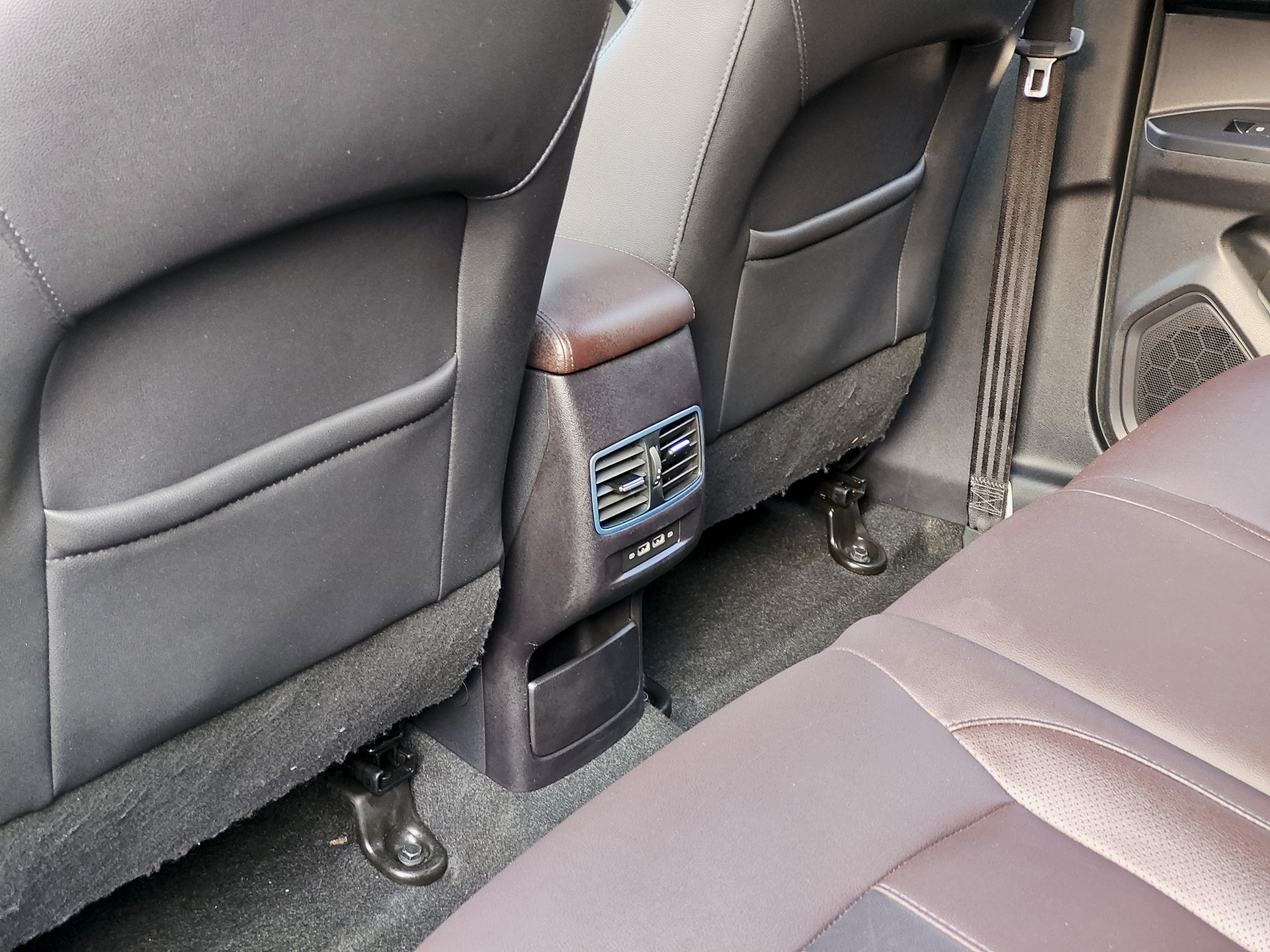 GAC ix4 2018 car image #9